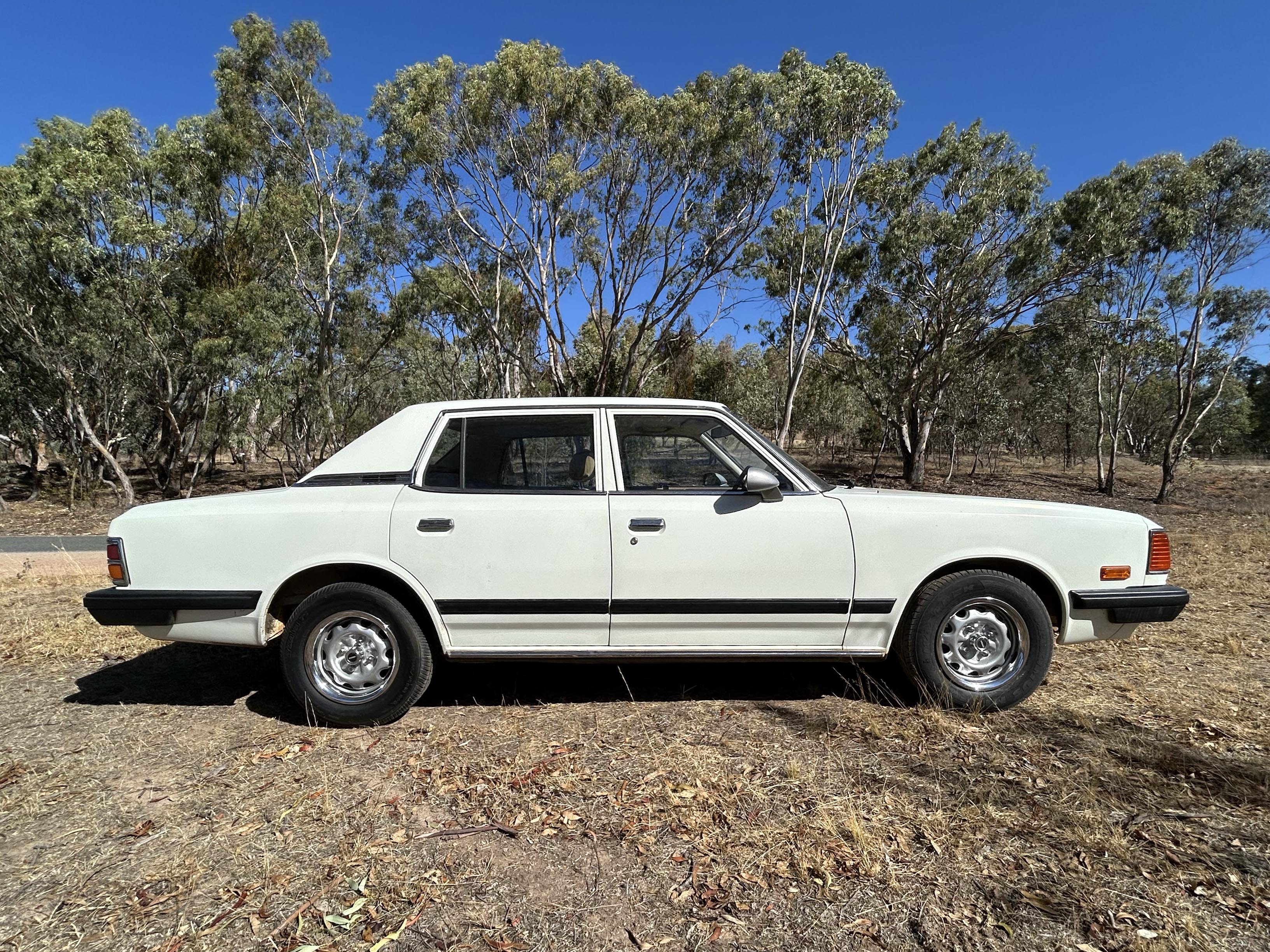 1981 MAZDA 929 L DELUXE 3 SP AUTOMATIC 4D SEDAN