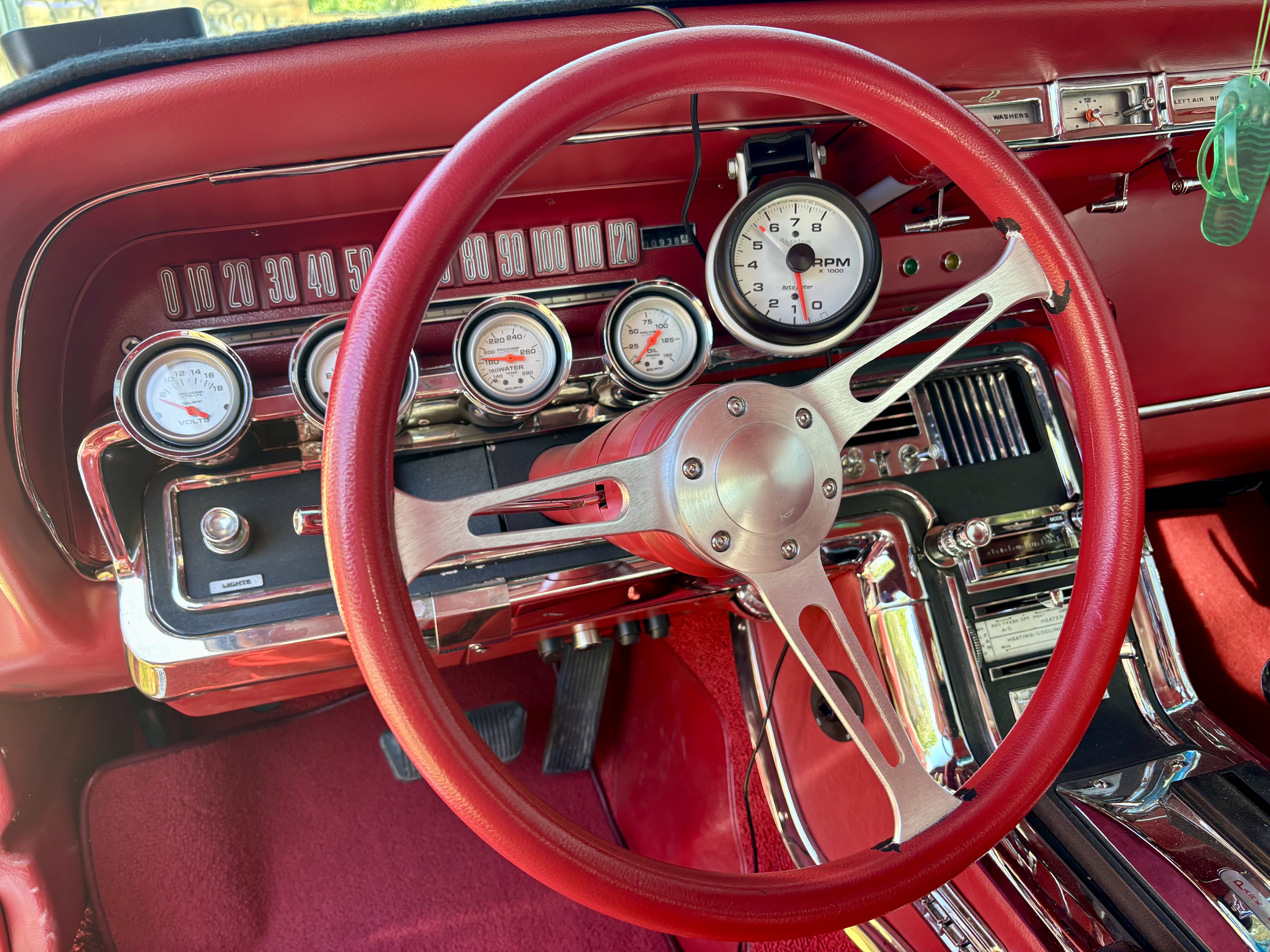 1964 FORD THUNDERBIRD COUPE