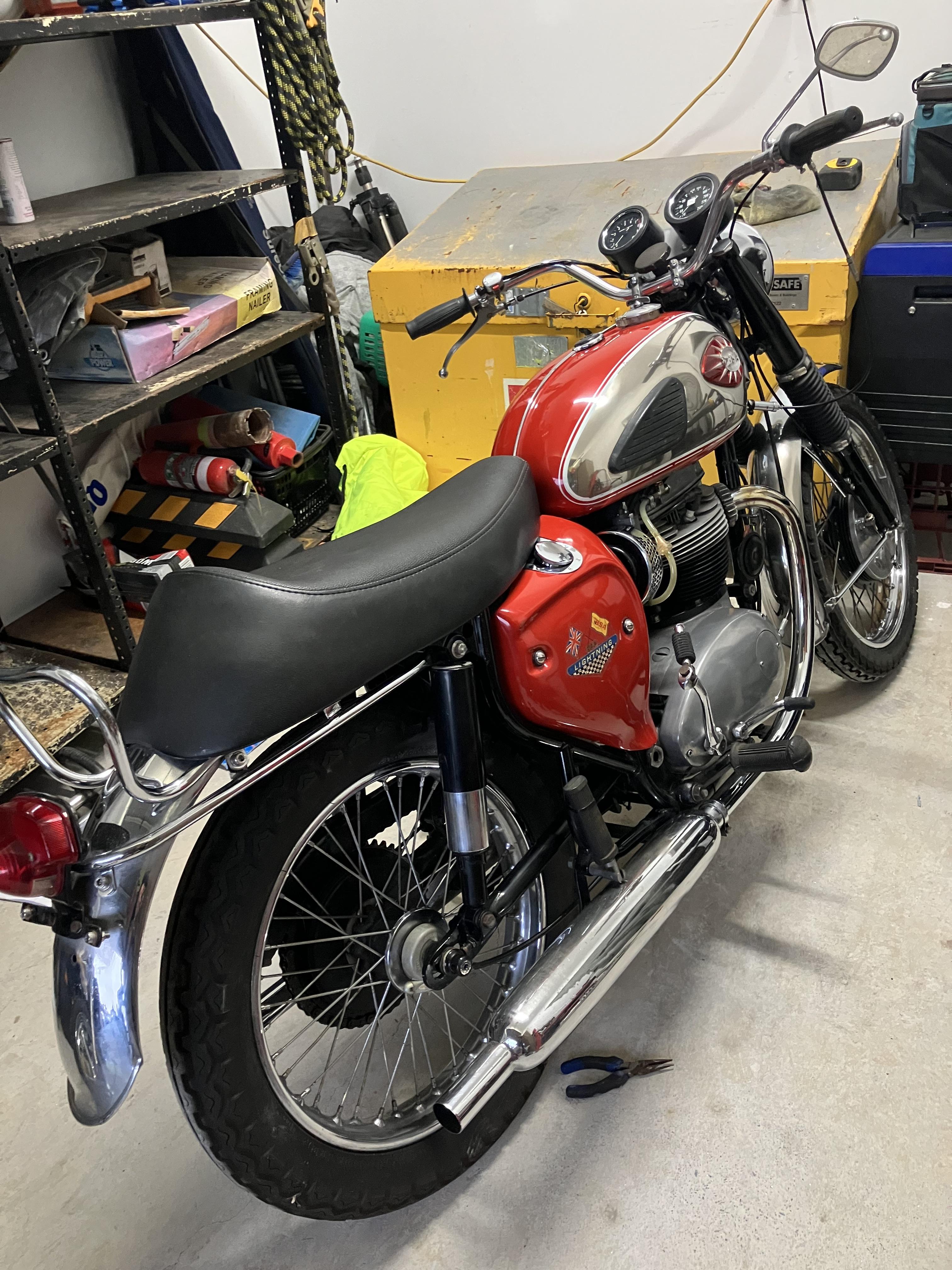 1967 BSA A65L LIGHTNING ROAD