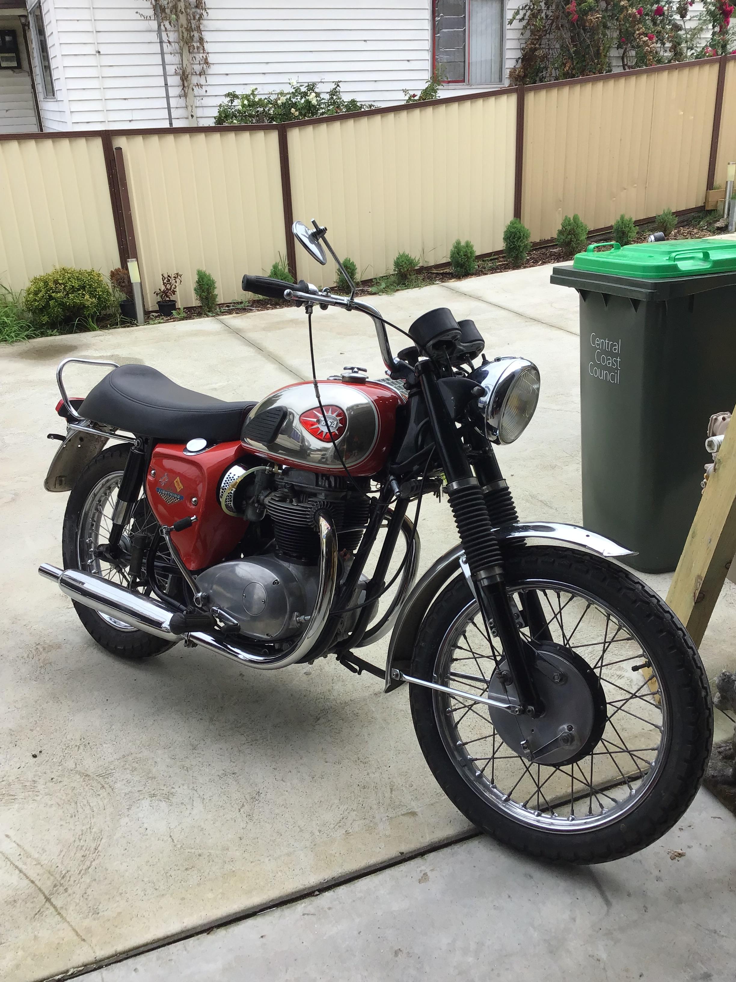 1967 BSA A65L LIGHTNING ROAD