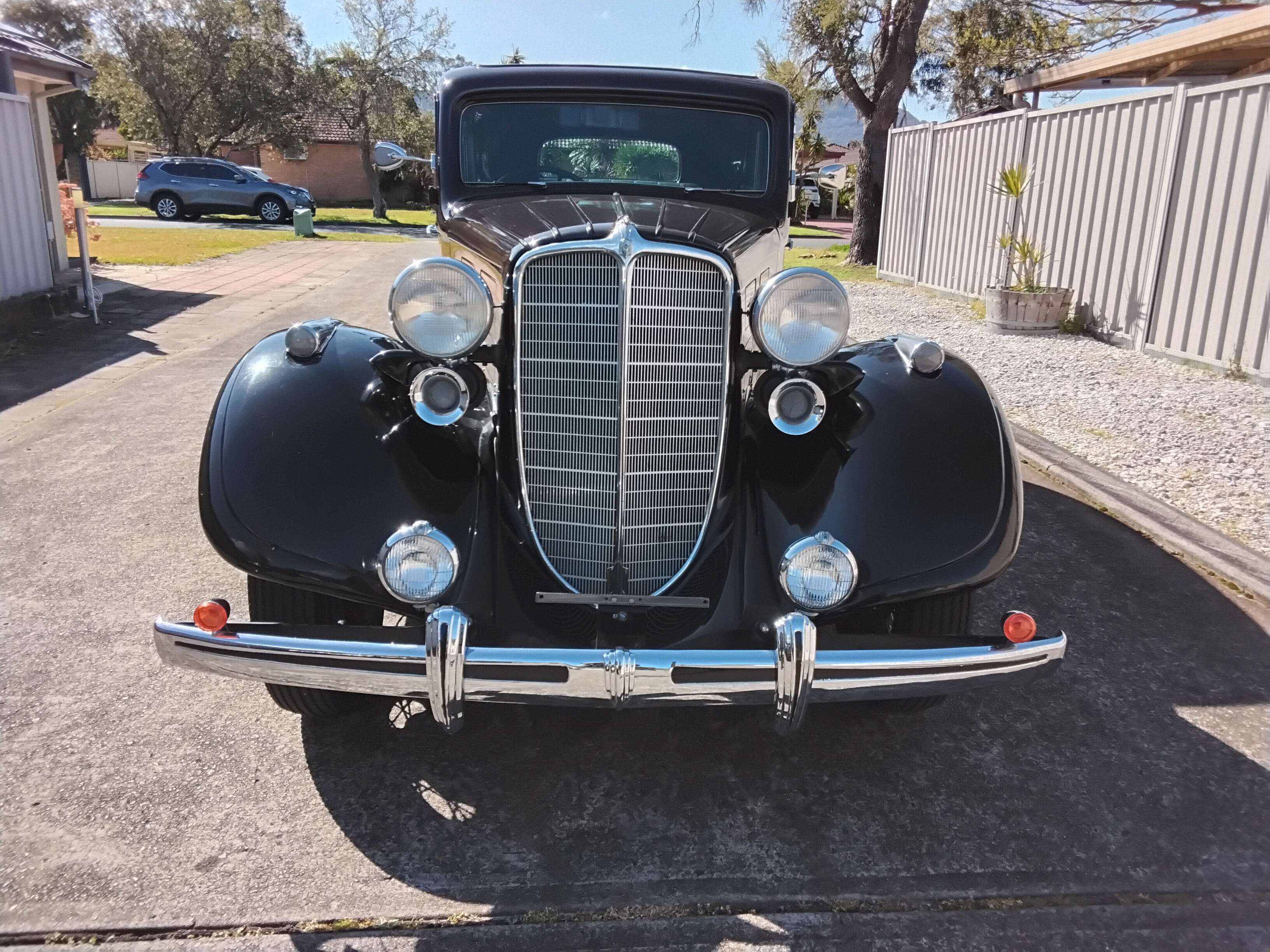 1934 NASH 400 SEDAN