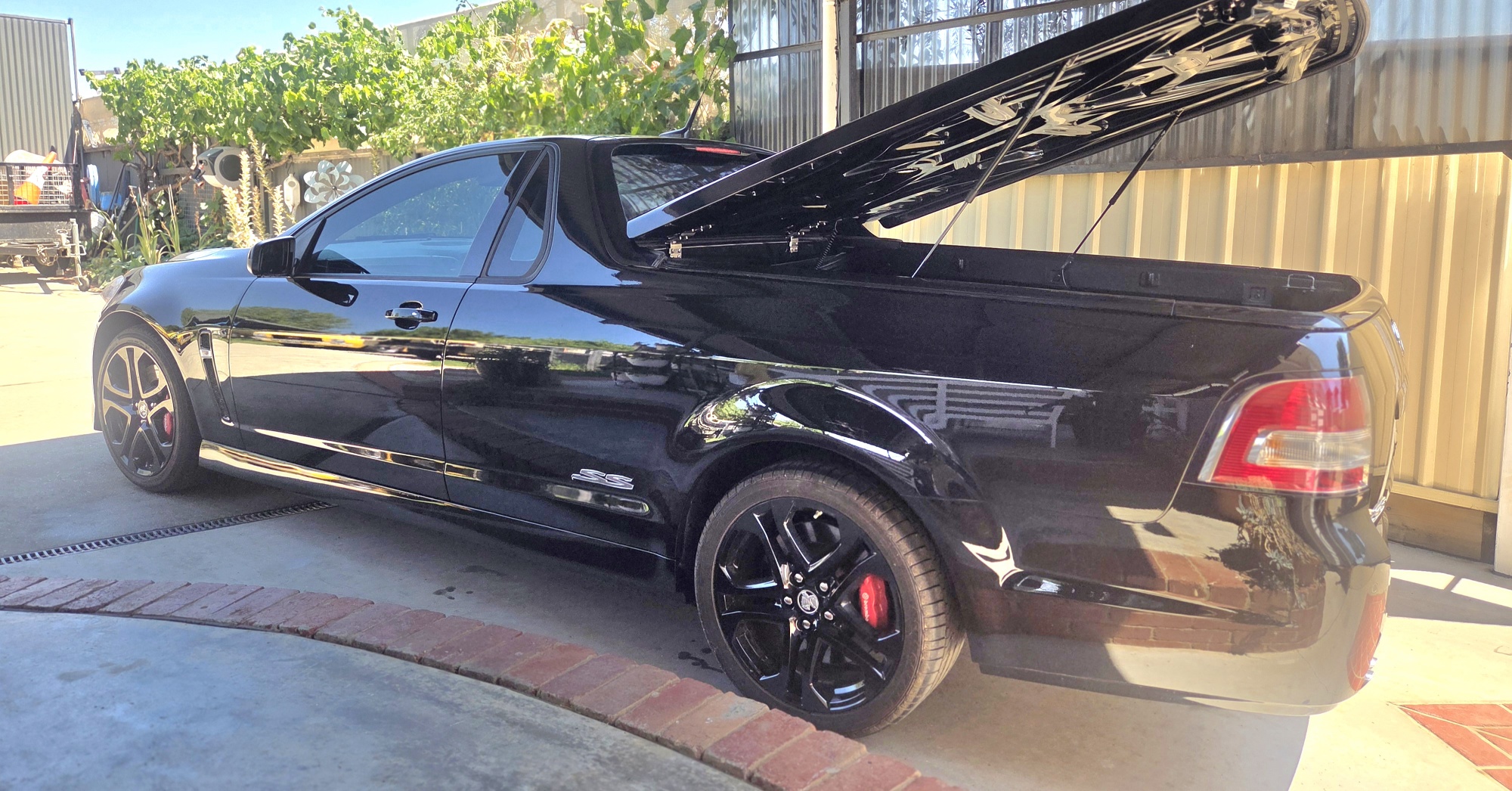 2017 HOLDEN COMMODORE VF SII SS-V REDLINE AUTOMATIC UTILITY