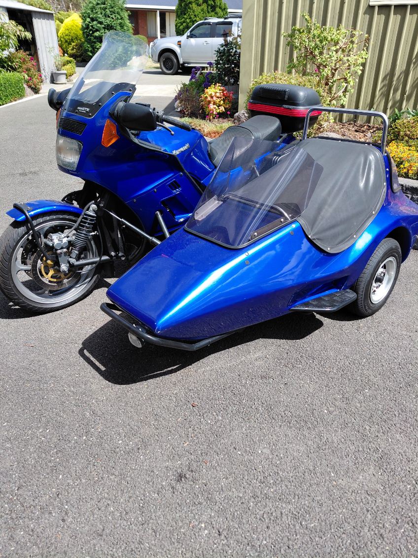 2001 KAWASAKI GTR1000 (ZG1000) ROAD