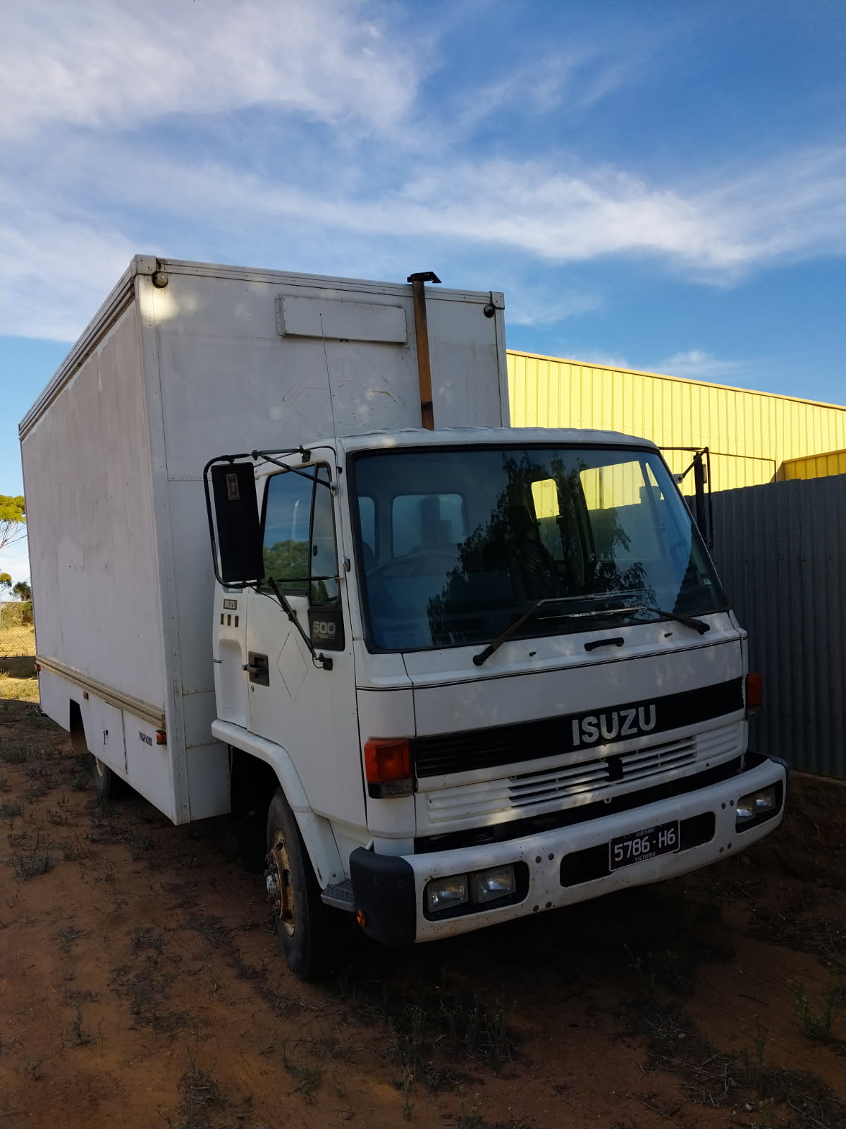 1994 ISUZU FSR 500 5 SP MANUAL PANTECH