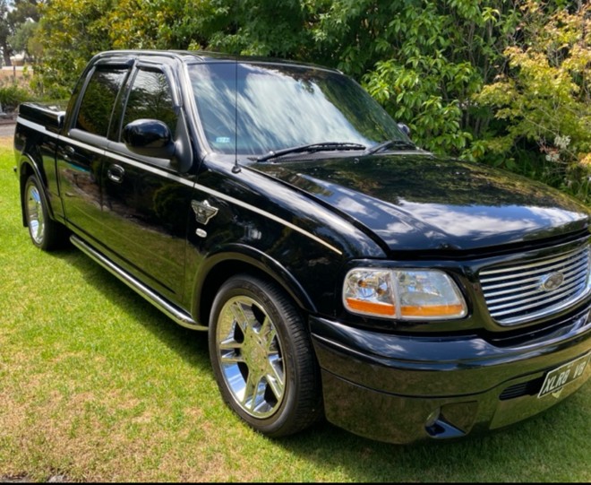 2003 FORD F150 HARLEY-DAVIDSON EDITION AUTOMATIC DUAL CAB UTILITY
