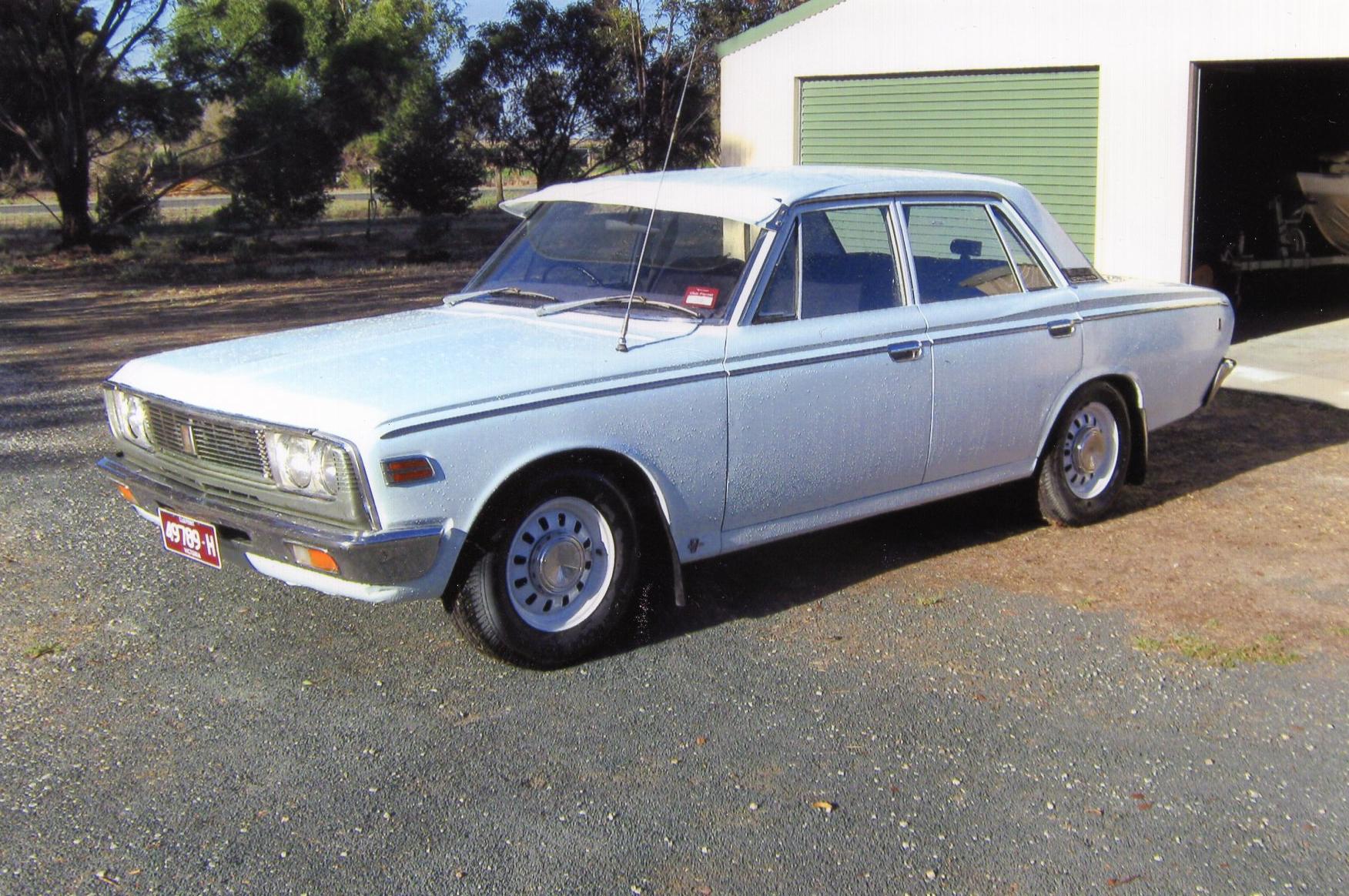 1969 TOYOTA CROWN SE SEDAN