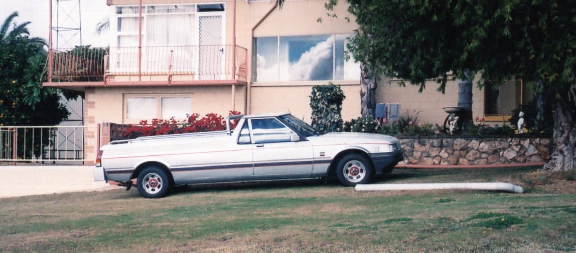 1995 FORD FALCON XG STRETCH UTILITY