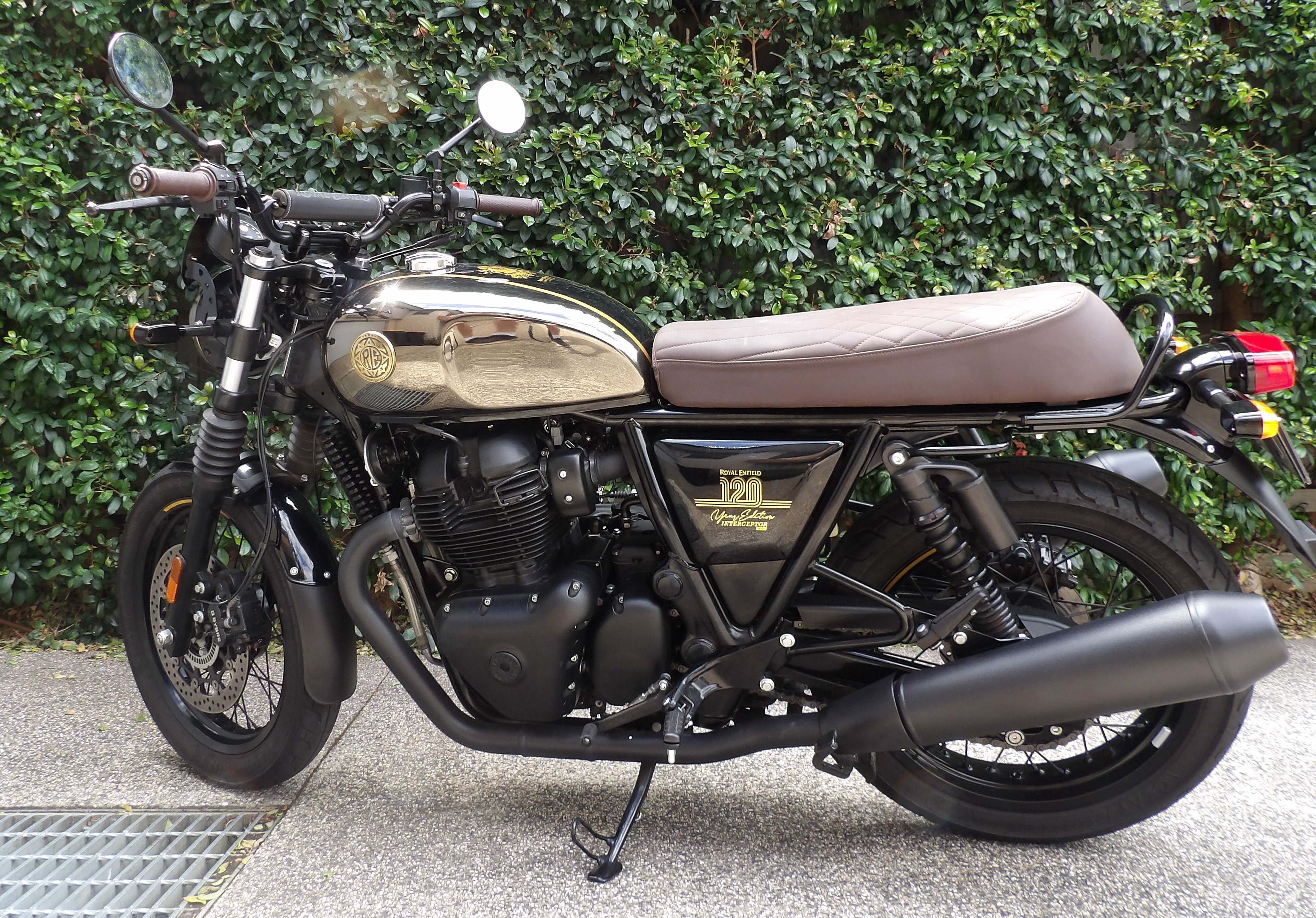 2022 ROYAL ENFIELD (SEE ALSO ENFIELD) INTERCEPTOR 650 E5 120 YEAR ED ROAD