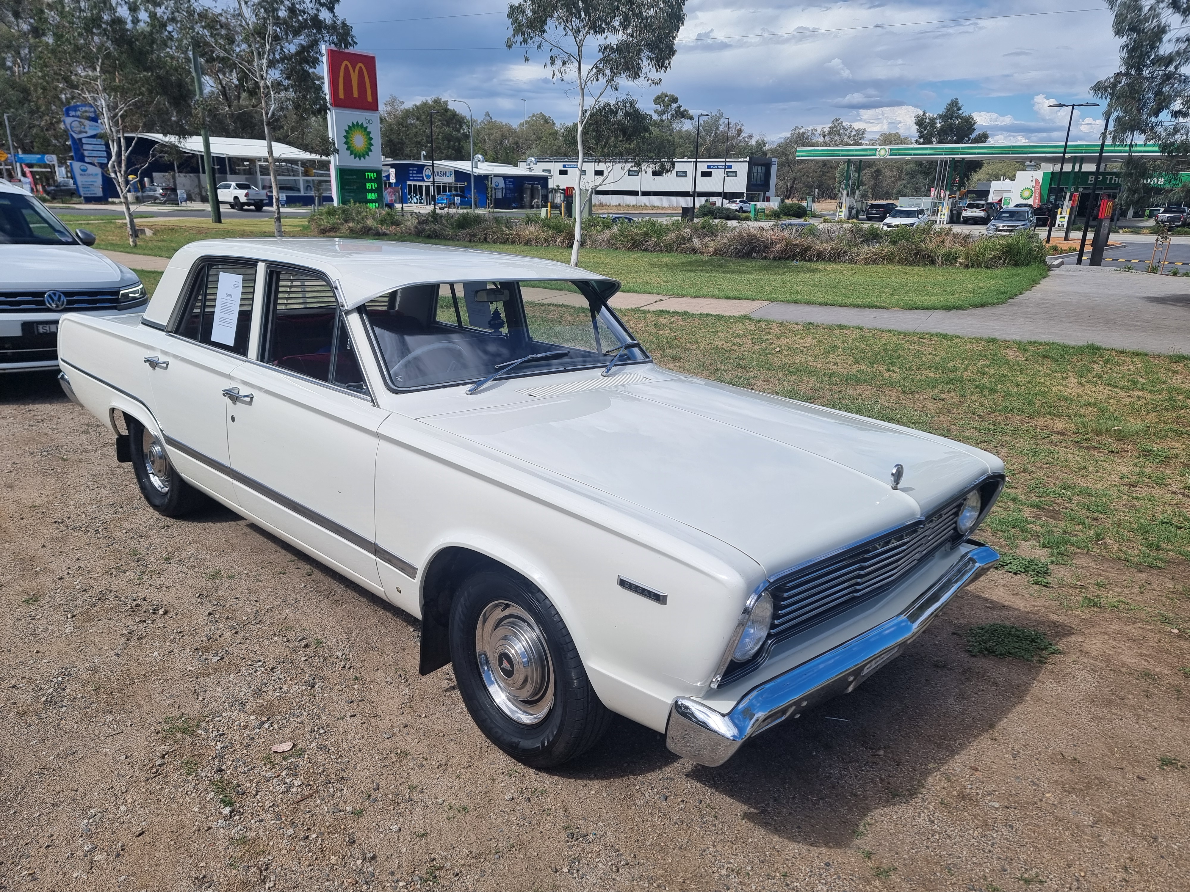 1967 CHRYSLER REGAL VC AUTOMATIC SEDAN