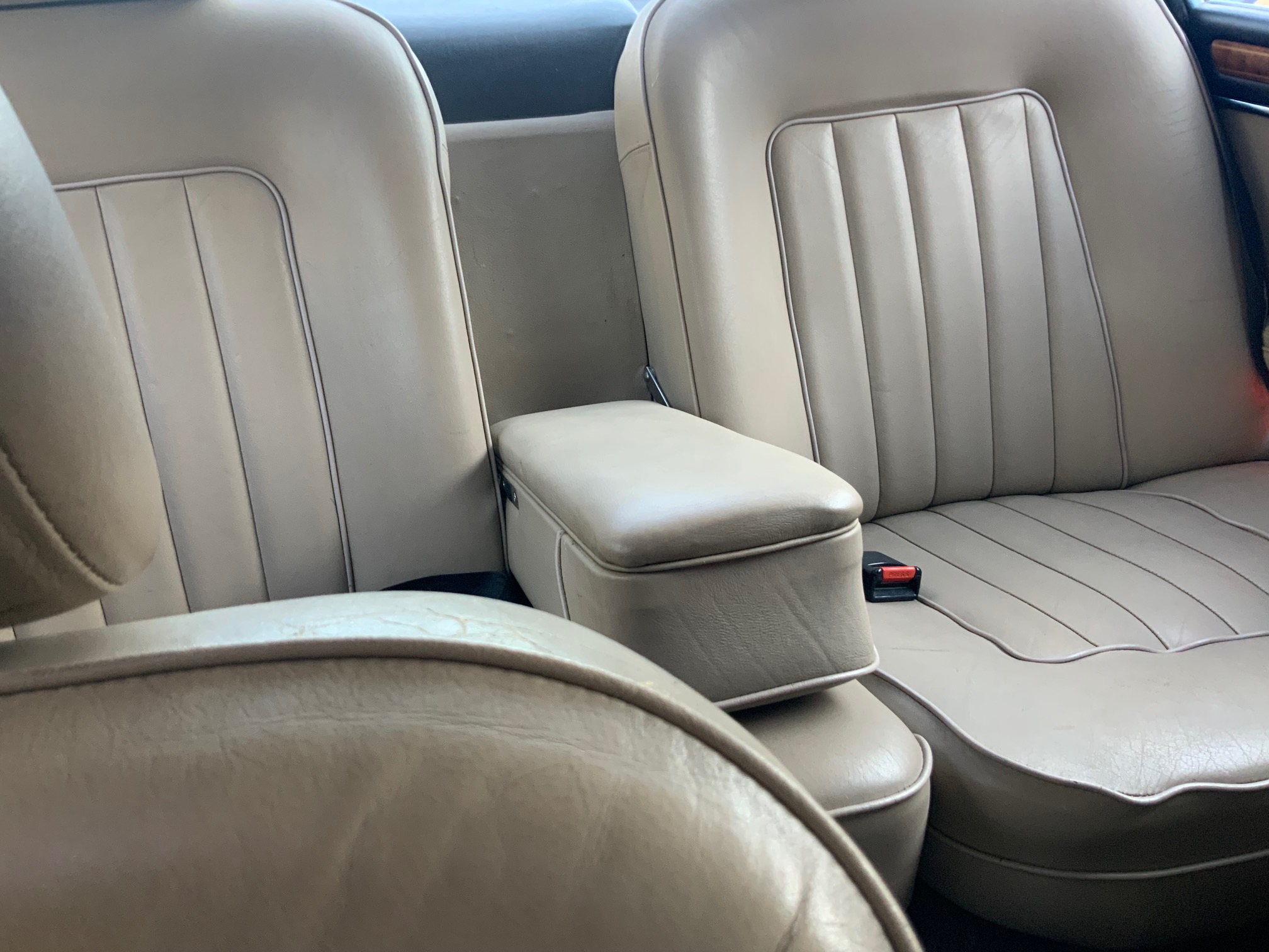 1985 JAGUAR XJ6 VANDEN PLAS 5 SP MANUAL 4 DR SEDAN