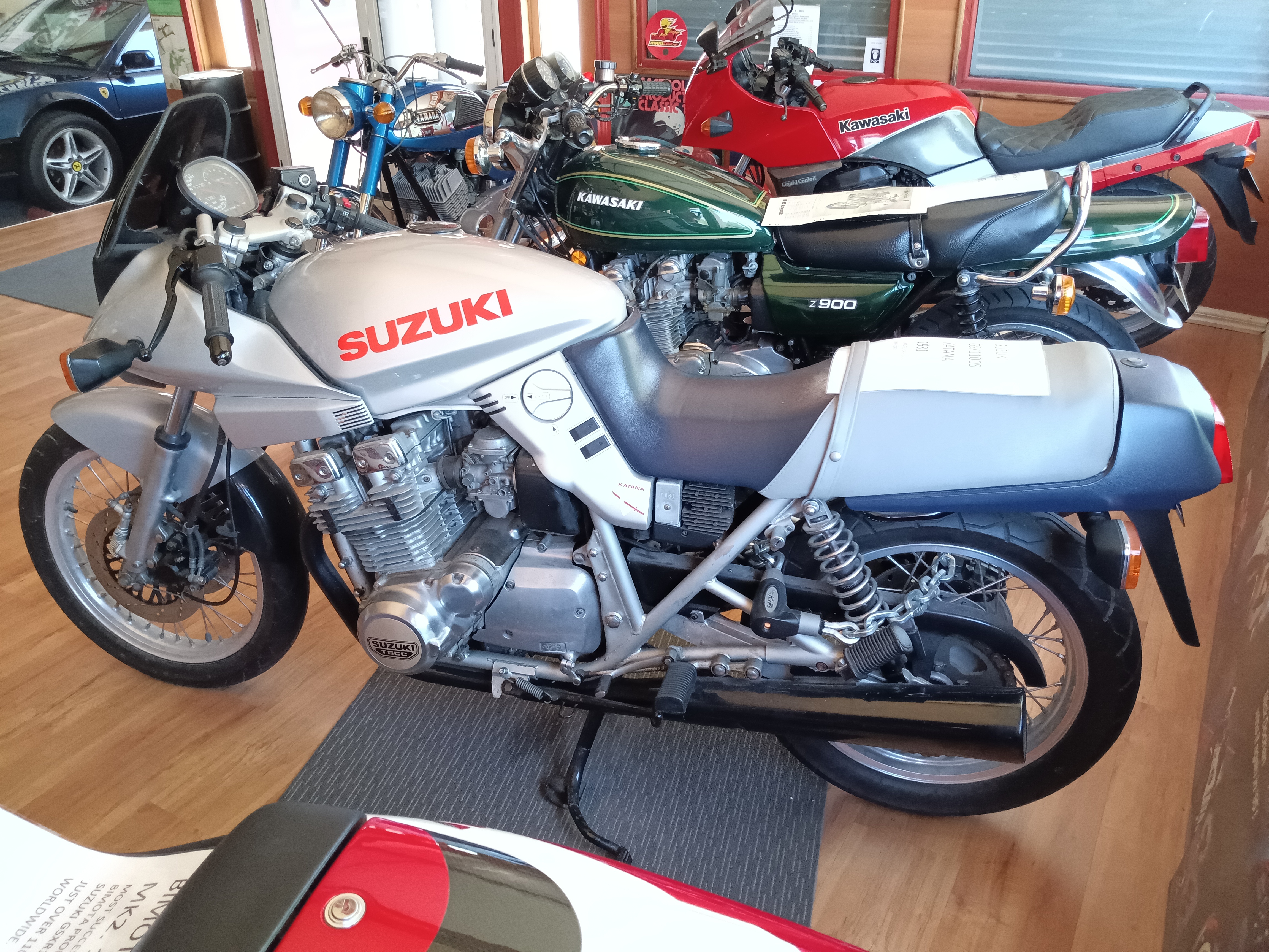 1981 SUZUKI GSX1100S (KATANA) ROAD