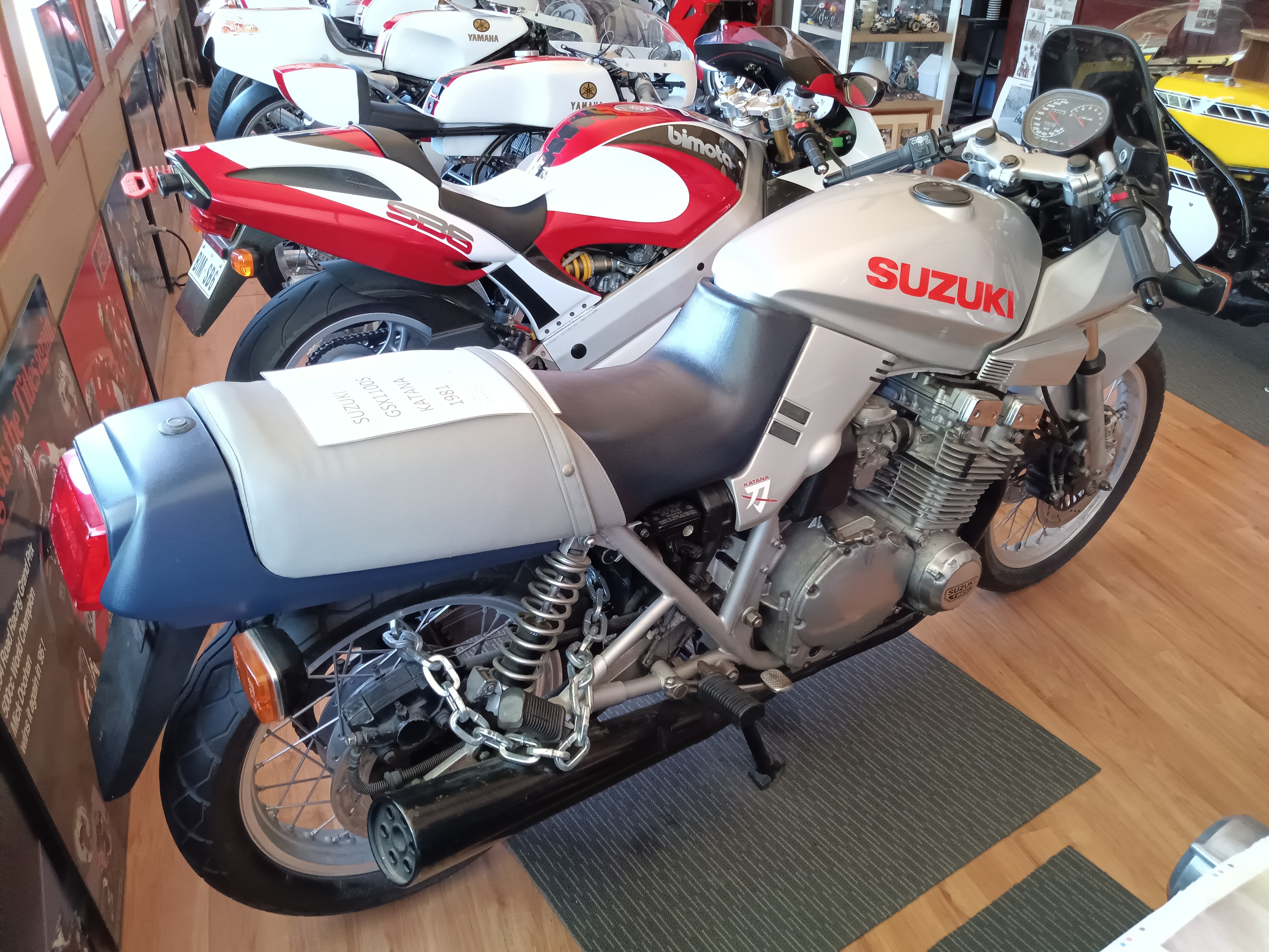1981 SUZUKI GSX1100S (KATANA) ROAD