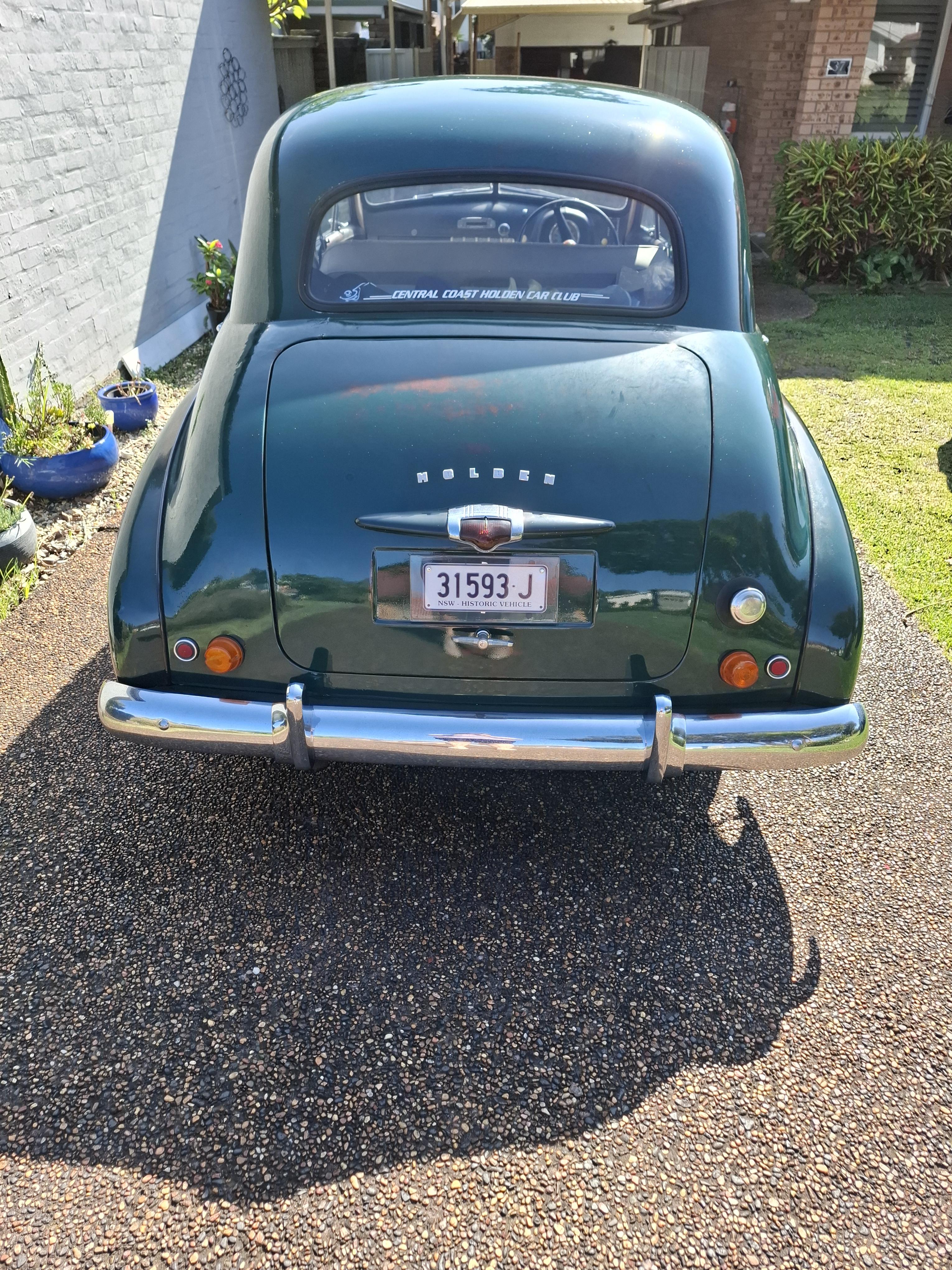 1950 HOLDEN 48-215 FX SEDAN