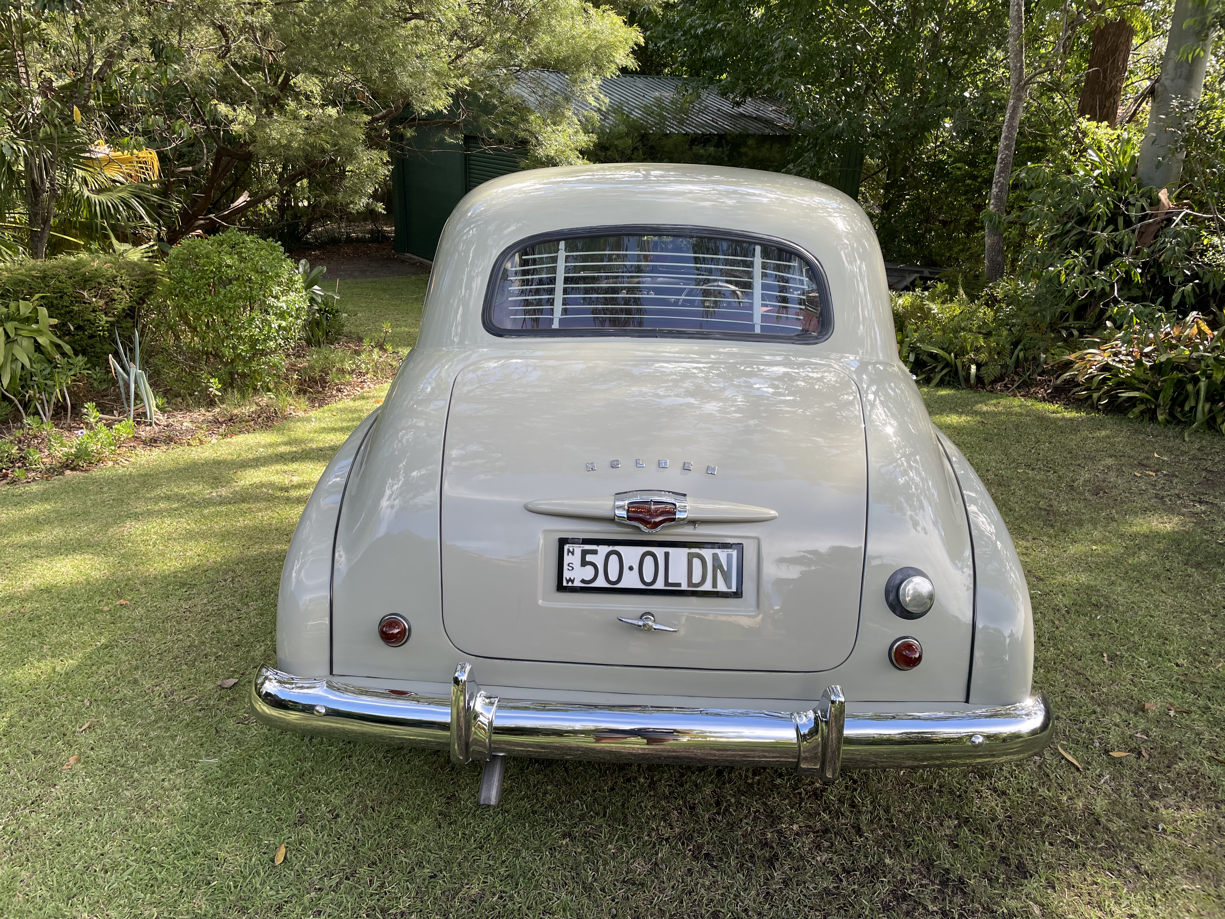 1950 HOLDEN 48-215 FX MANUAL SEDAN