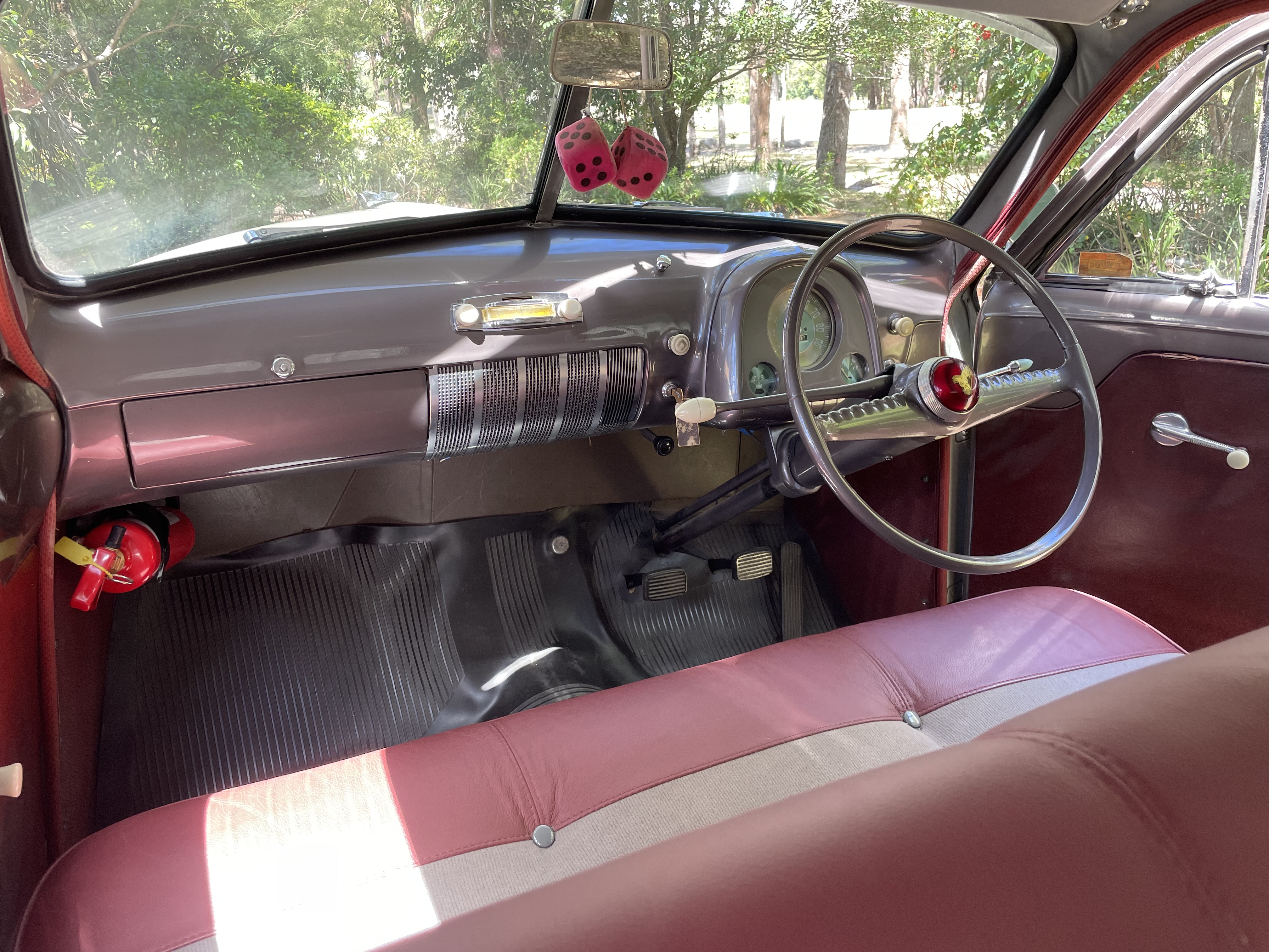 1950 HOLDEN 48-215 FX MANUAL SEDAN