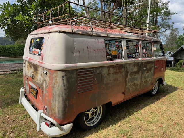 1960 VOLKSWAGEN KOMBI WESTPHALIA SPLIT SCREEN CAMPER