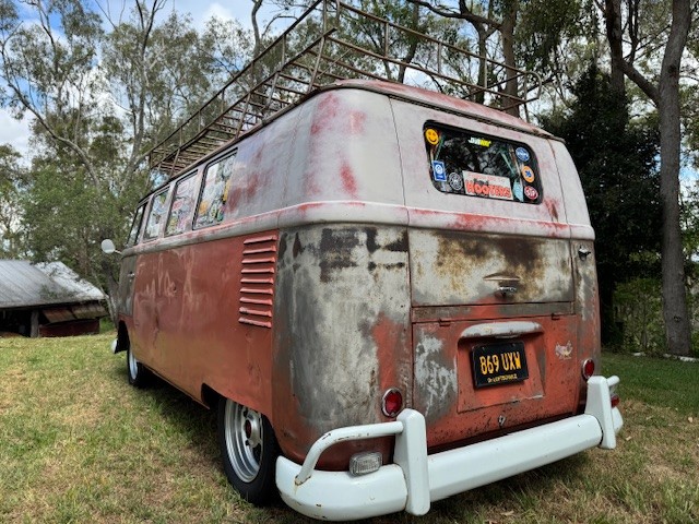1960 VOLKSWAGEN KOMBI WESTPHALIA SPLIT SCREEN CAMPER