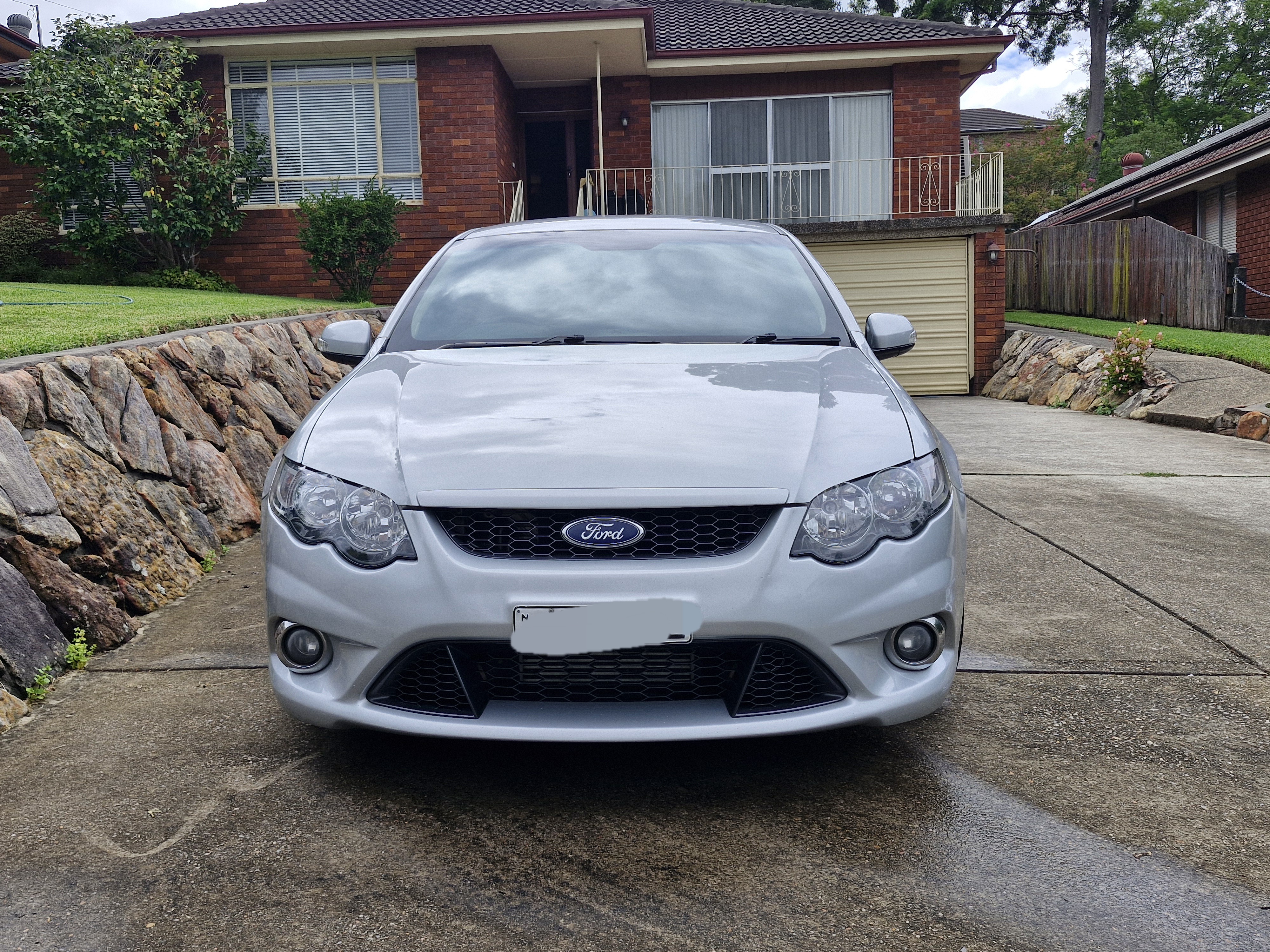 2010 FORD FALCON FG UPGRADE XR6T 50TH ANNIVERSARY 6 SP AUTO SEQ SPORTSHIFT 4D SEDAN