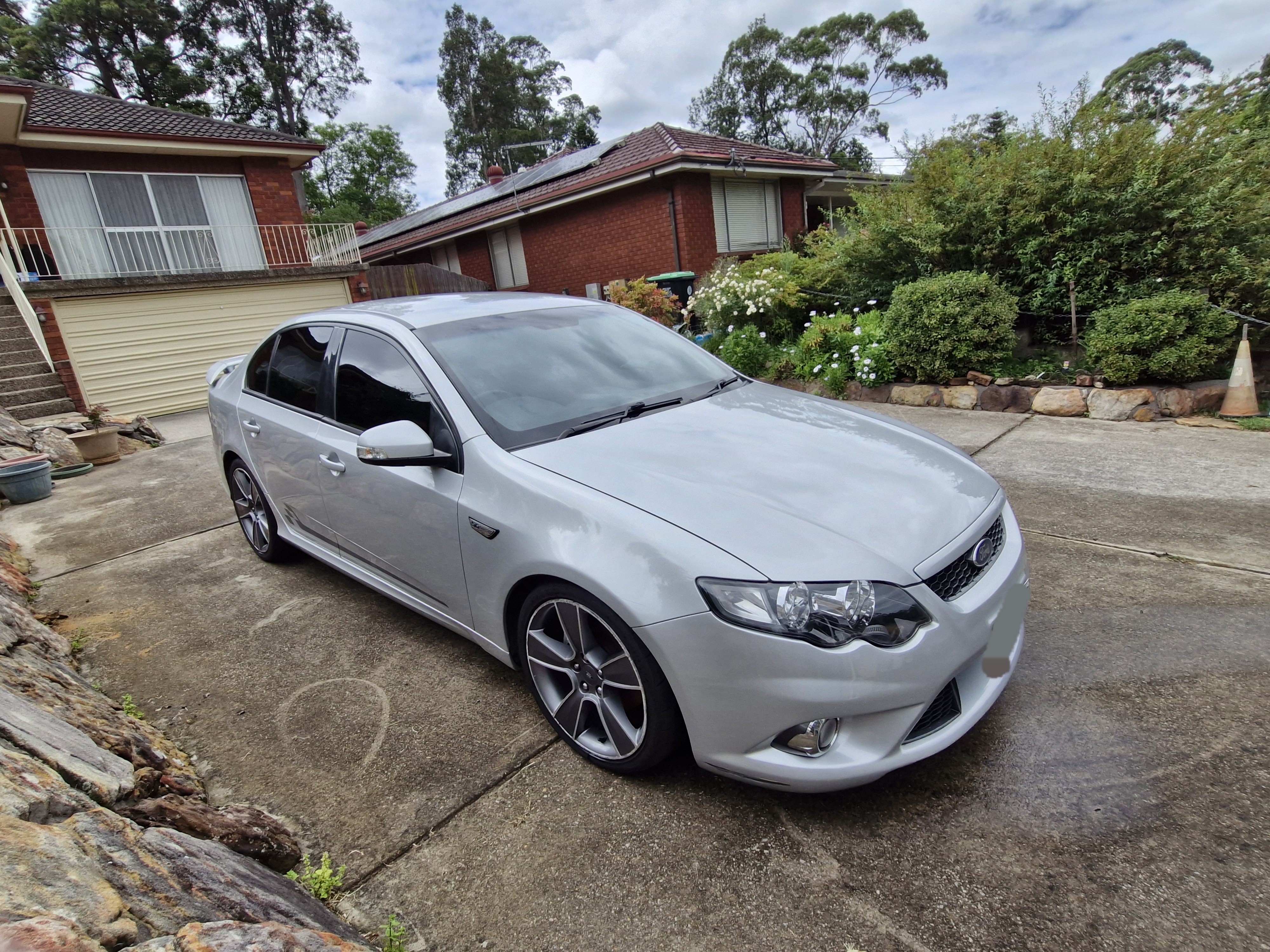 2010 FORD FALCON FG UPGRADE XR6T 50TH ANNIVERSARY 6 SP AUTO SEQ SPORTSHIFT 4D SEDAN