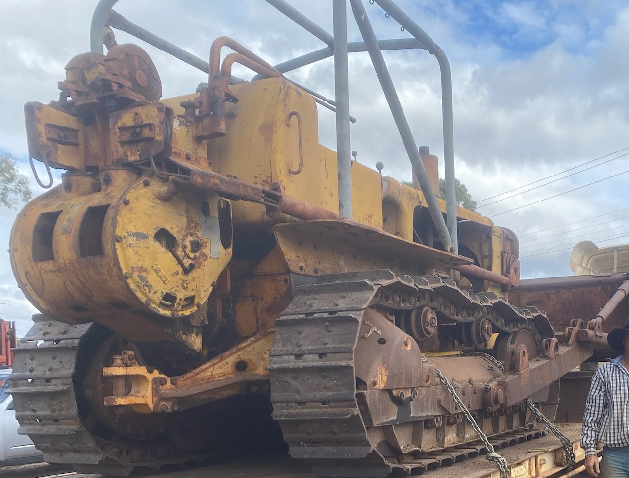 CAT D6B DOZER