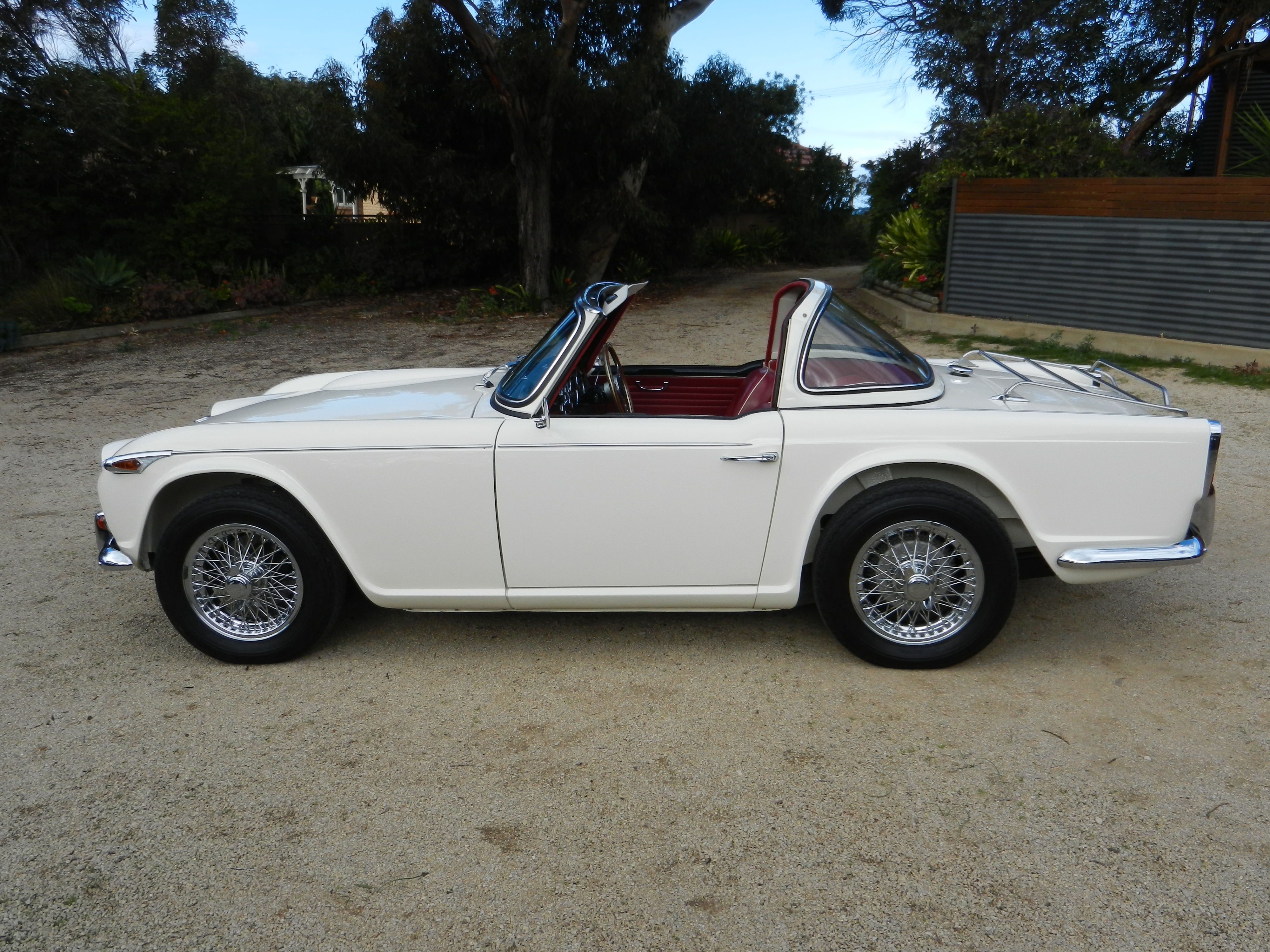 1966 TRIUMPH TR 4A 4 SP MANUAL 2D SPORTS