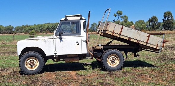 1967 LAND ROVER SERIES IIA TIPPER UNFINISHED PROJECT