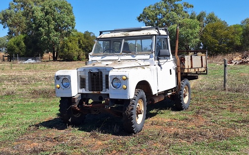 1967 LAND ROVER SERIES IIA TIPPER UNFINISHED PROJECT