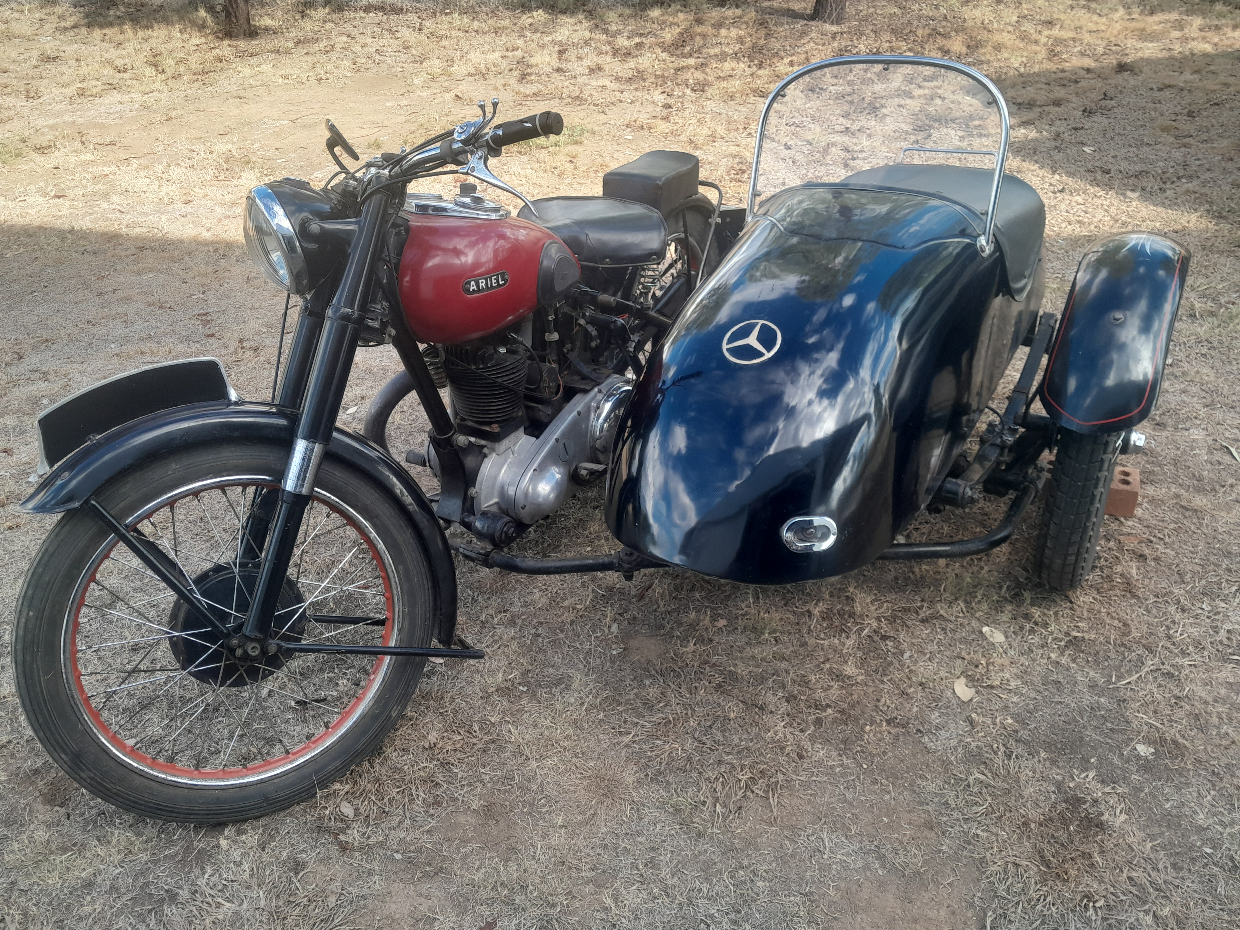 1948 ARIEL VB600 RED HUNTER OUTFIT