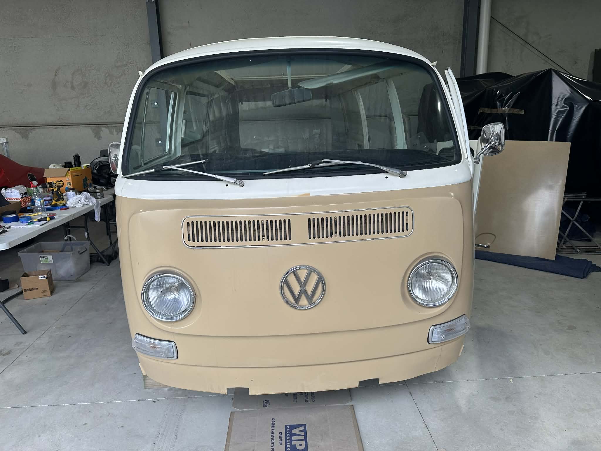 1969 VOLKSWAGEN KOMBI 4 SP MANUAL VAN