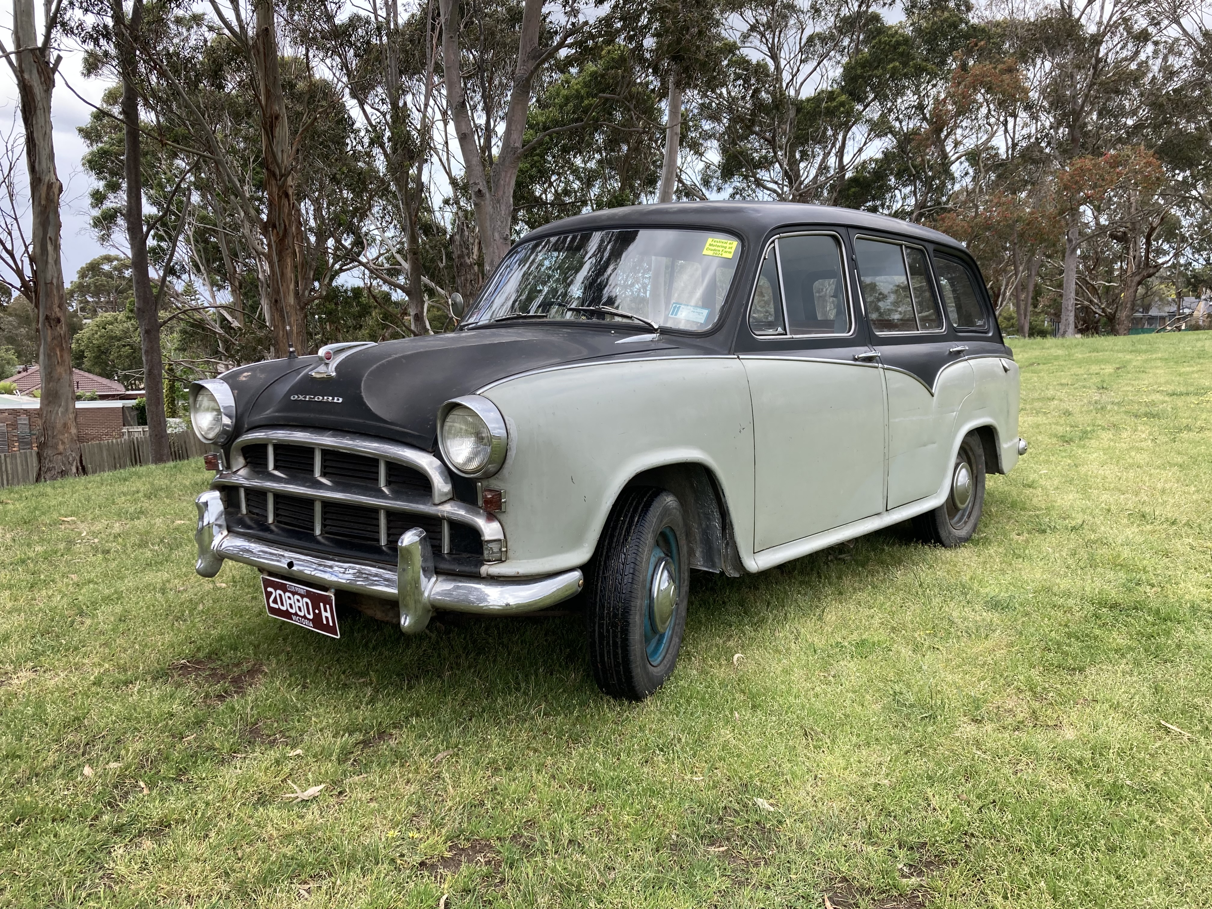 1959 MORRIS OXFORD TRAVELLER 4D WAGON