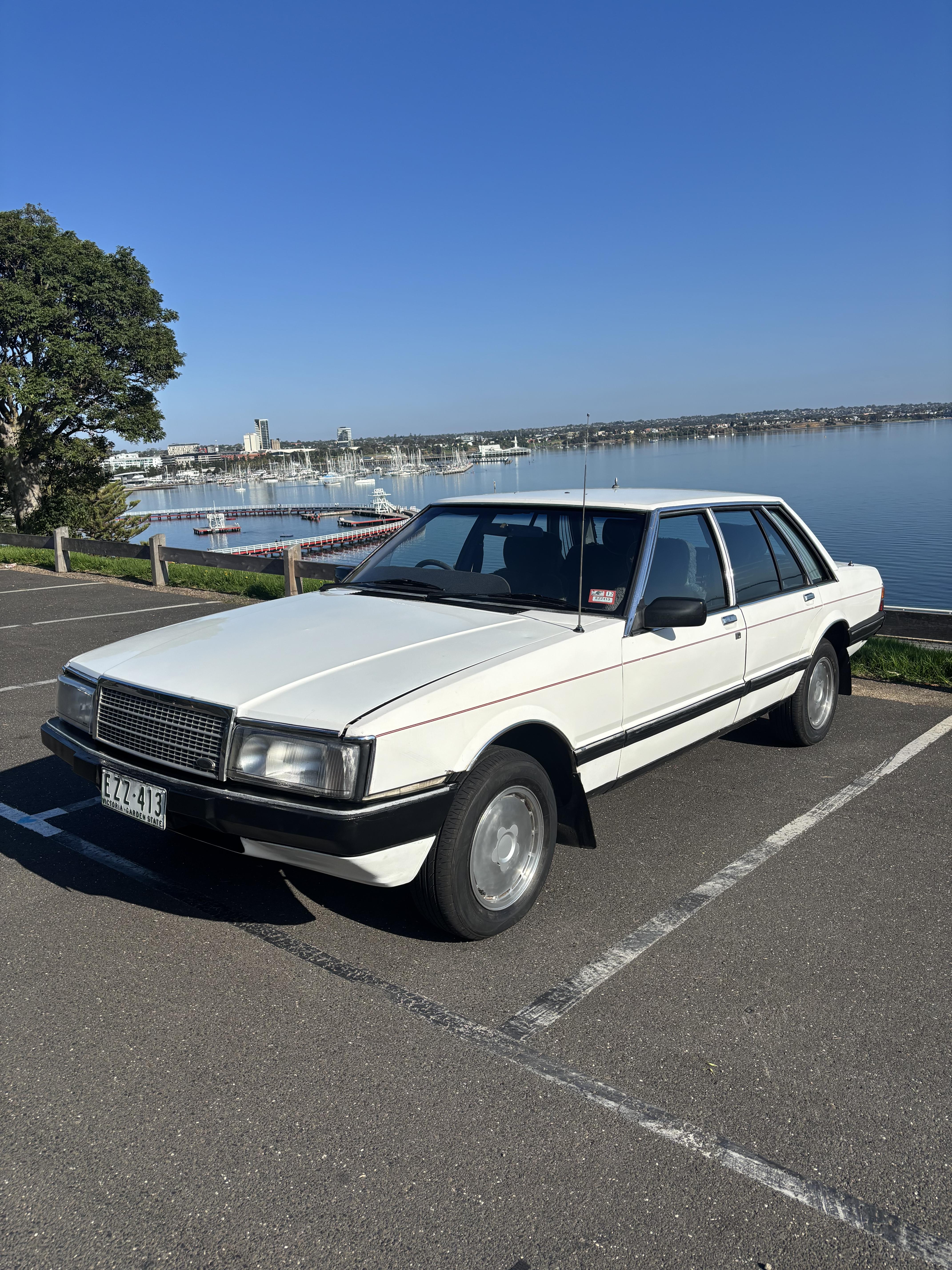 1985 FORD FAIRLANE ZL 3 SP AUTOMATIC 4D SEDAN