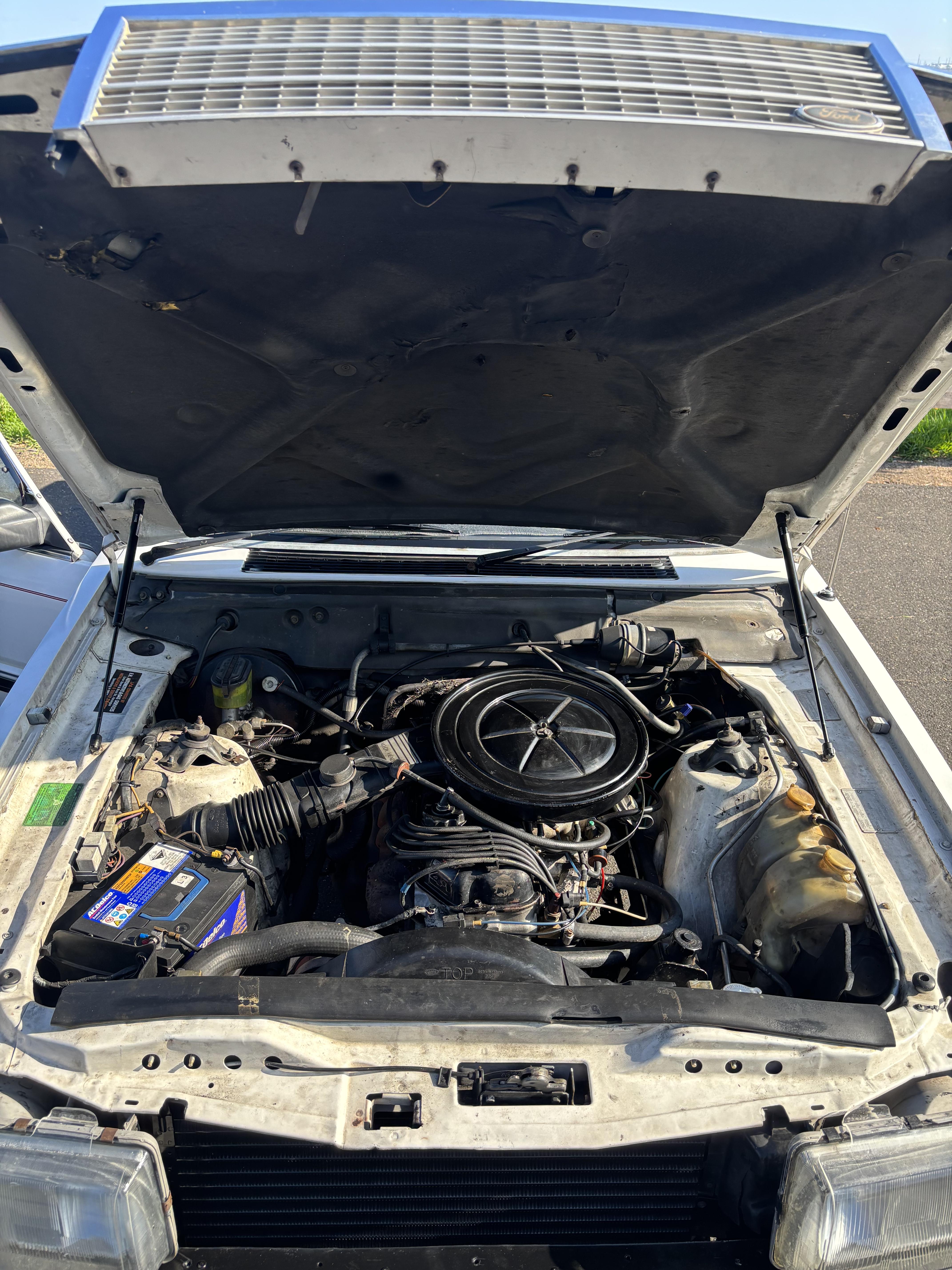 1985 FORD FAIRLANE ZL 3 SP AUTOMATIC 4D SEDAN