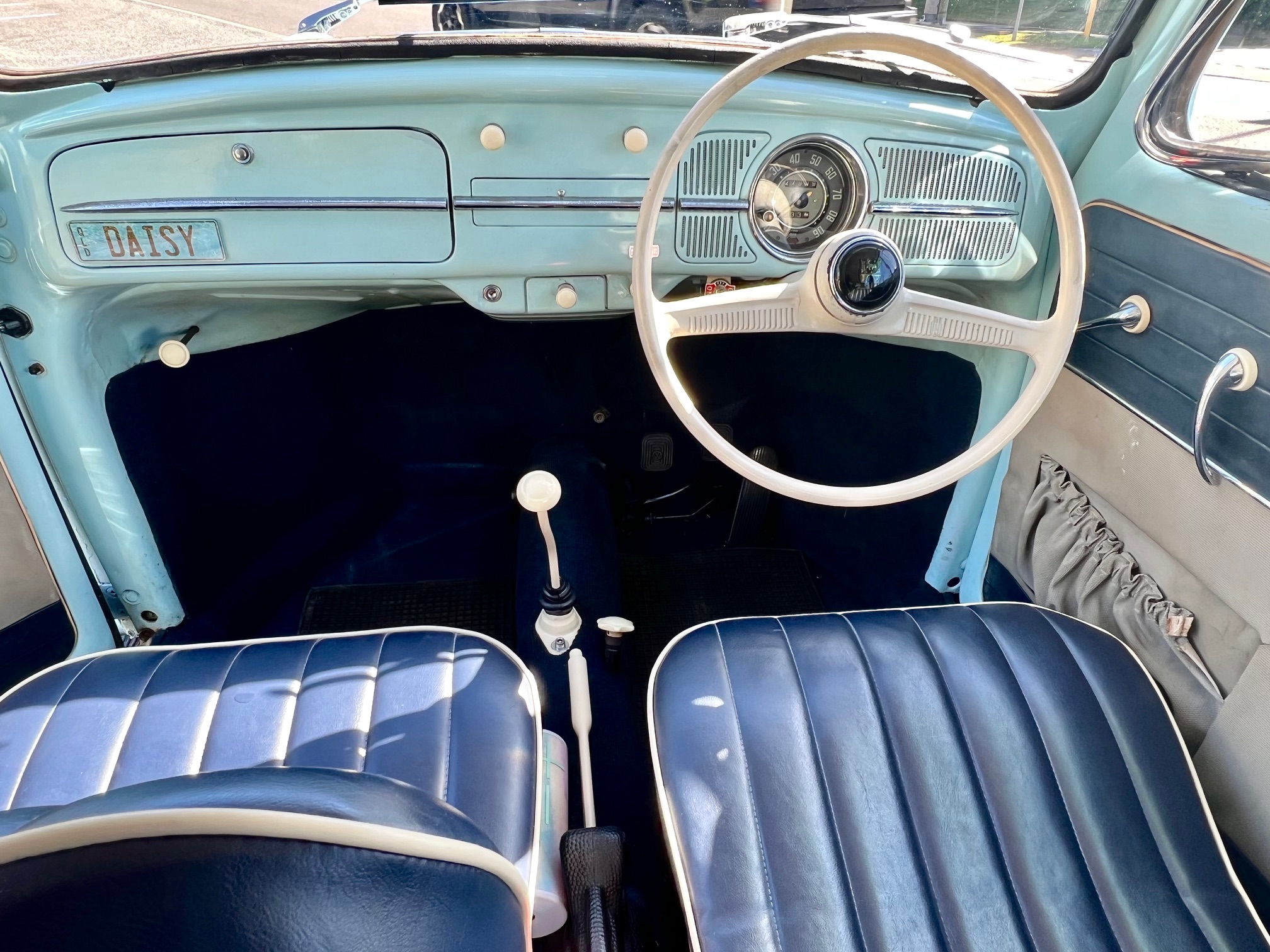 1958 VOLKSWAGEN BEETLE TYPE 1 1200 4 SPD MANUAL SEDAN