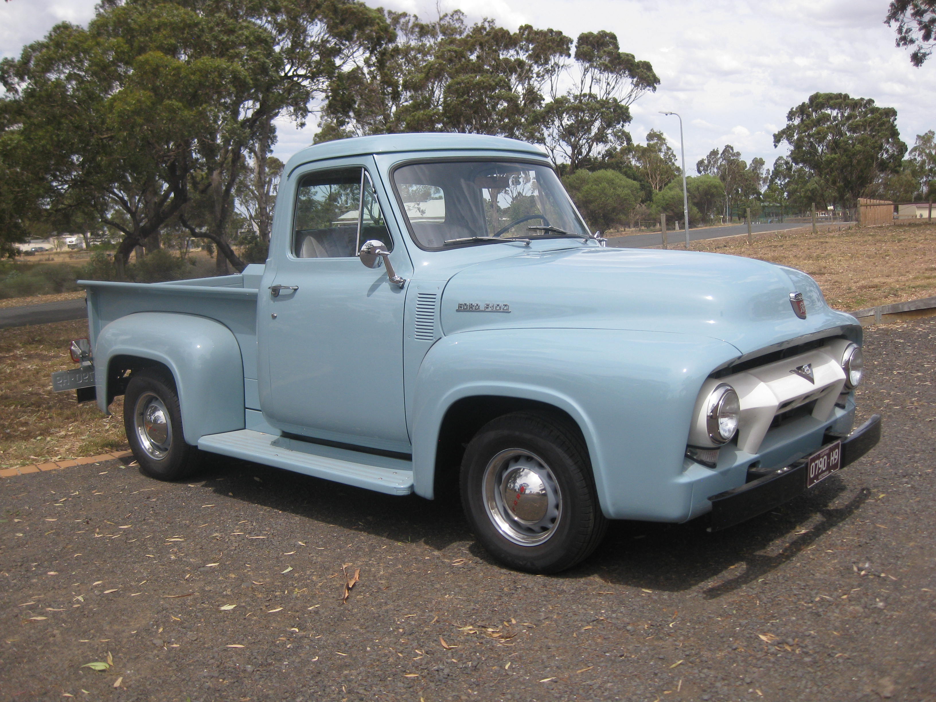 1954 FORD F100 3 SP MANUAL 2D UTILITY