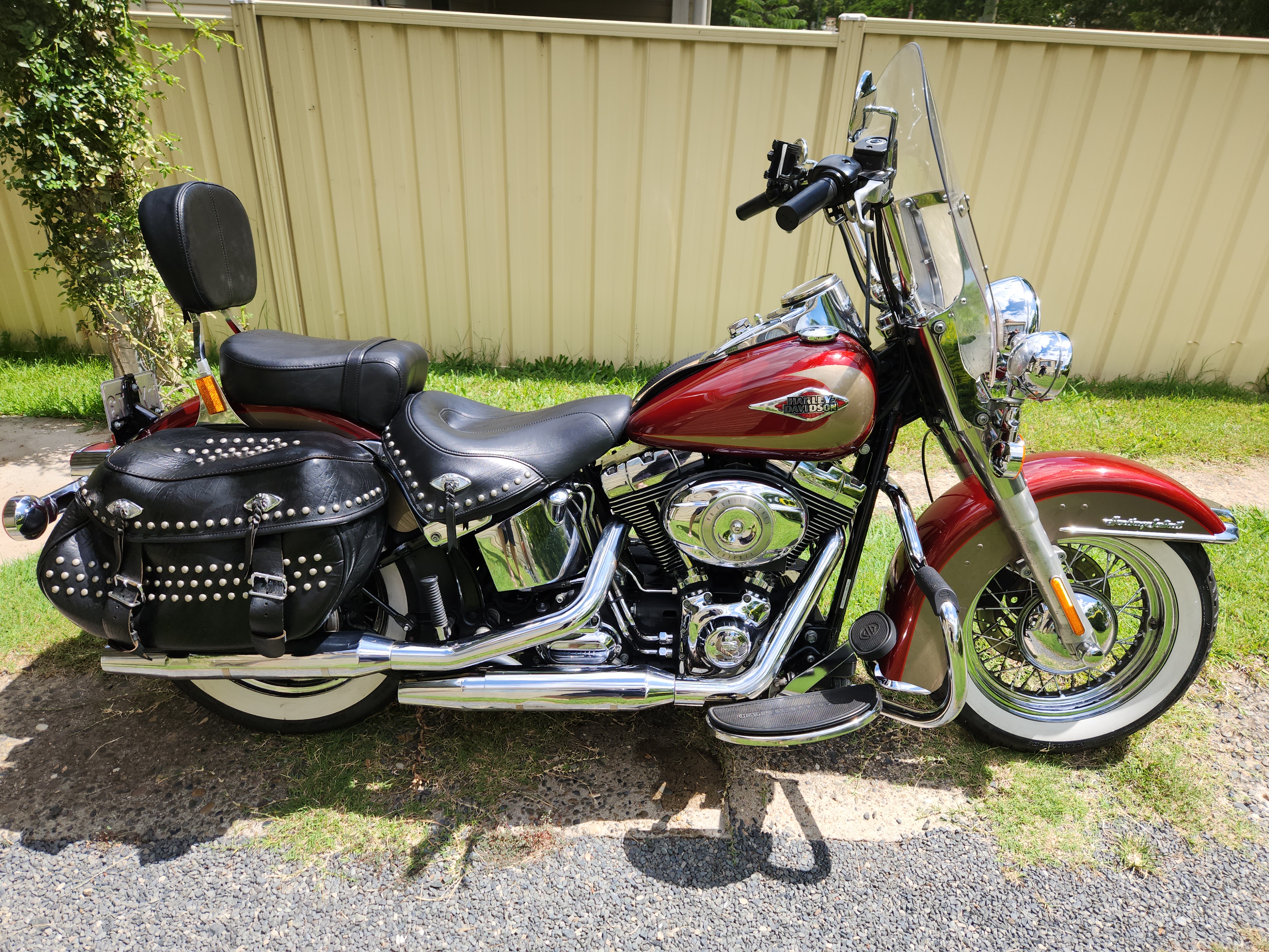 2009 HARLEY-DAVIDSON FLSTC HERITAGE SOFTAIL CLASSIC CRUISER