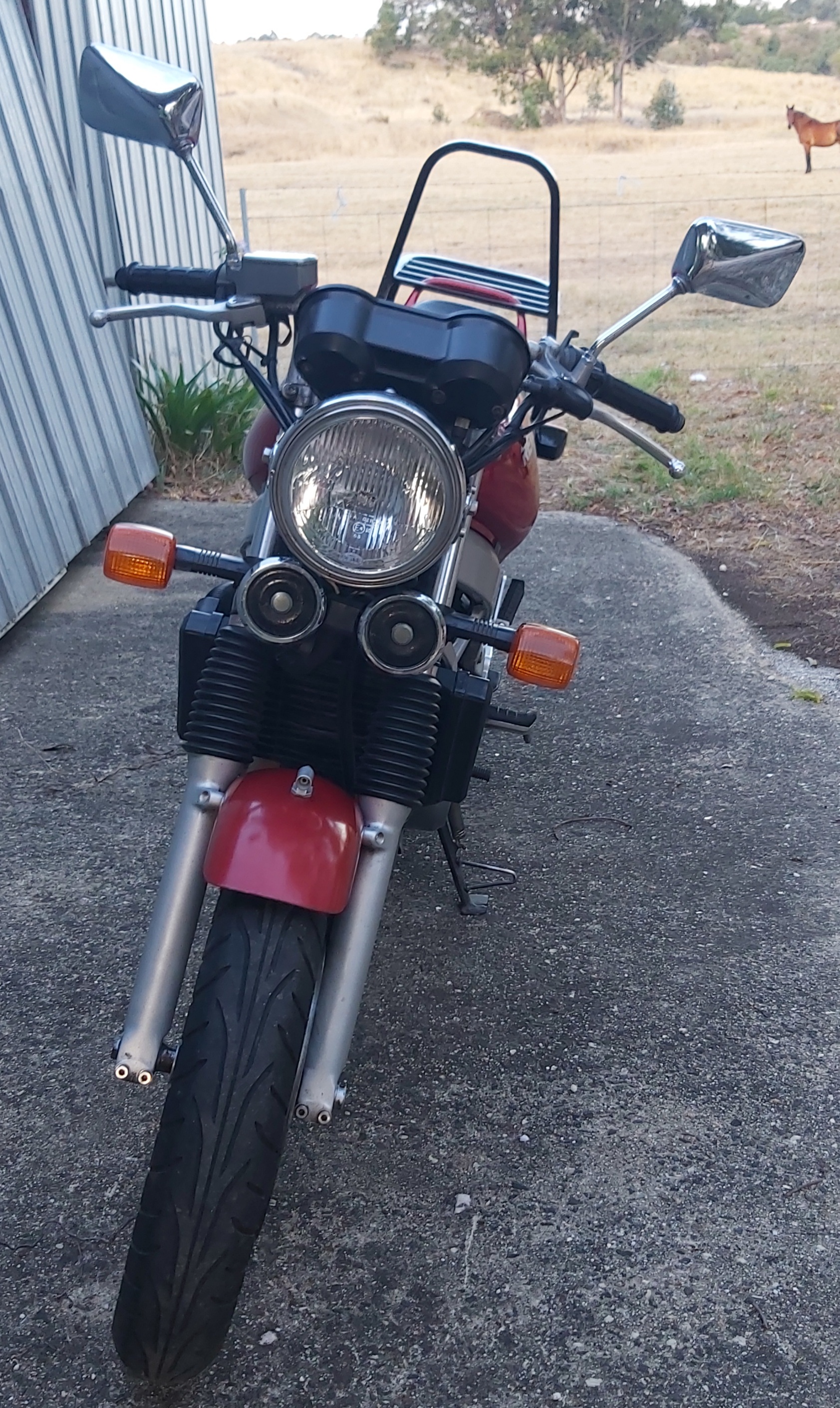 1990 HONDA NTV650 (REVERE) ROAD