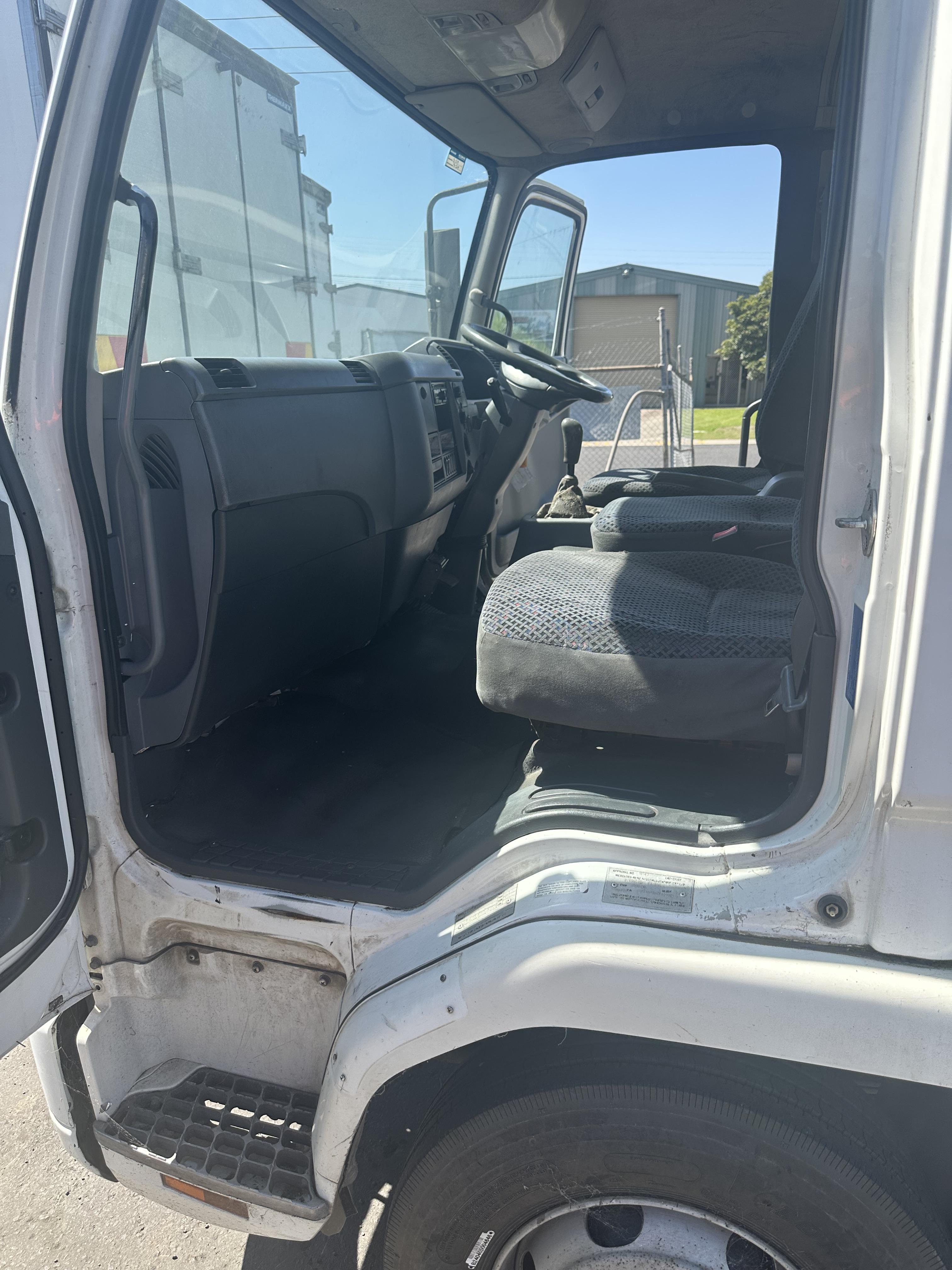 2008 FUSO FIGHTER 6 FREEZER TRUCK 