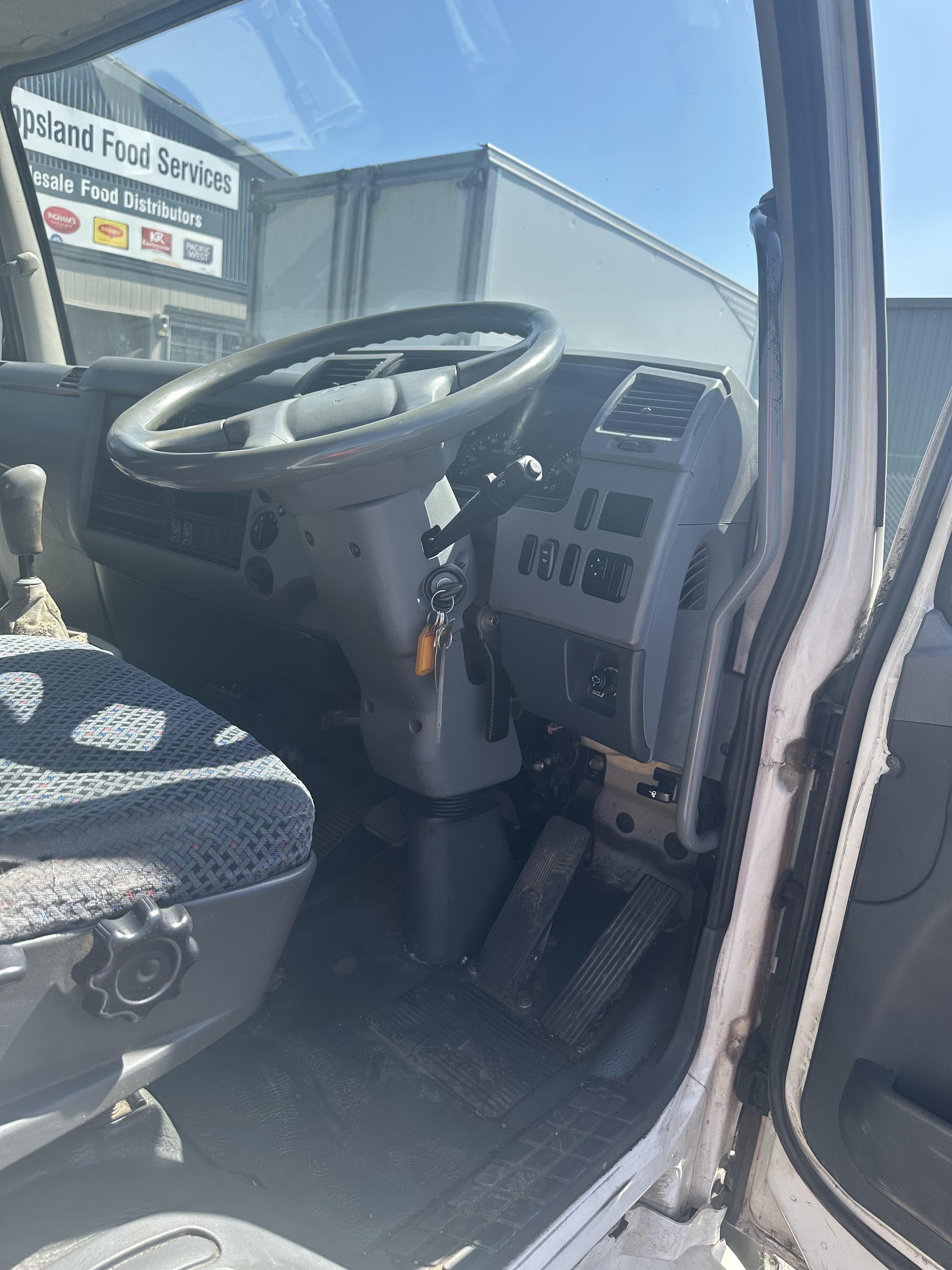 2008 FUSO FIGHTER 6 FREEZER TRUCK 