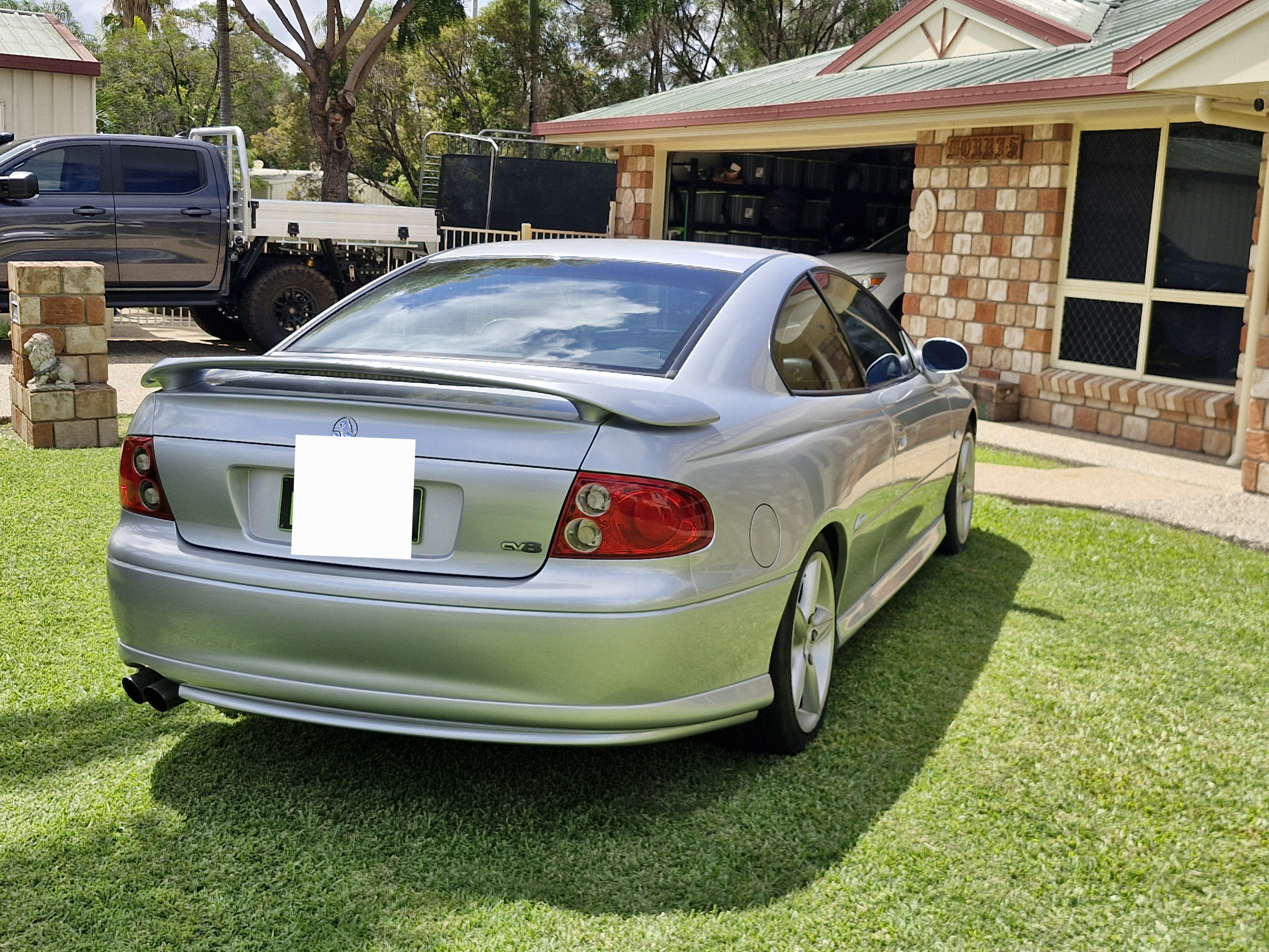 2002 HOLDEN MONARO V2 CV8 4 SP AUTOMATIC 2D COUPE 