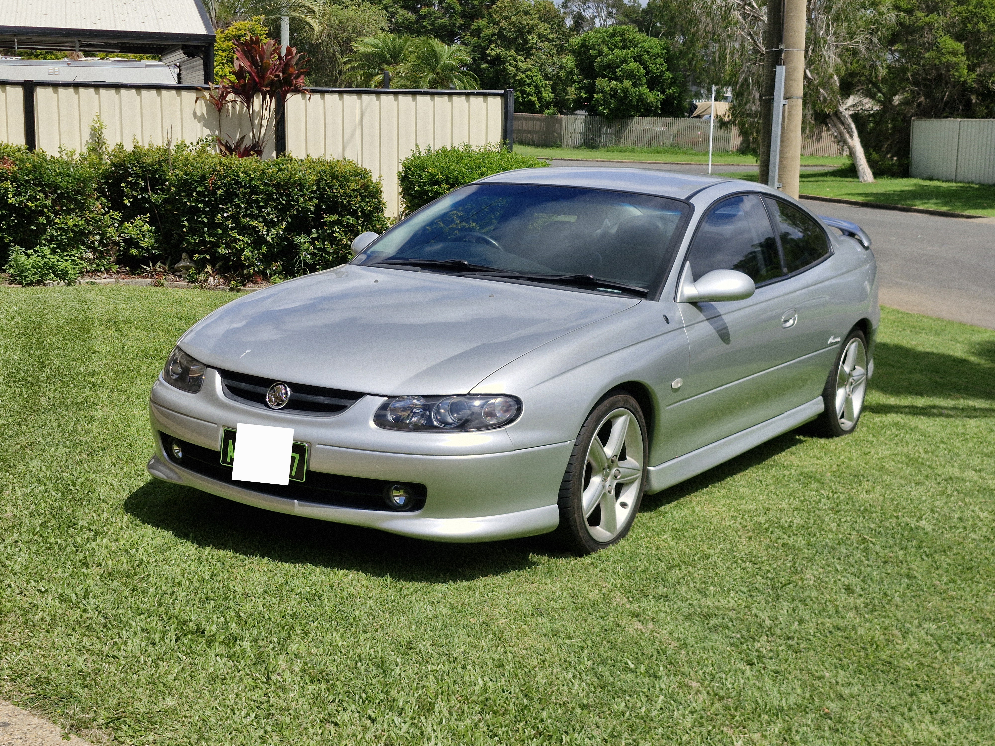 2002 HOLDEN MONARO V2 CV8 4 SP AUTOMATIC 2D COUPE 