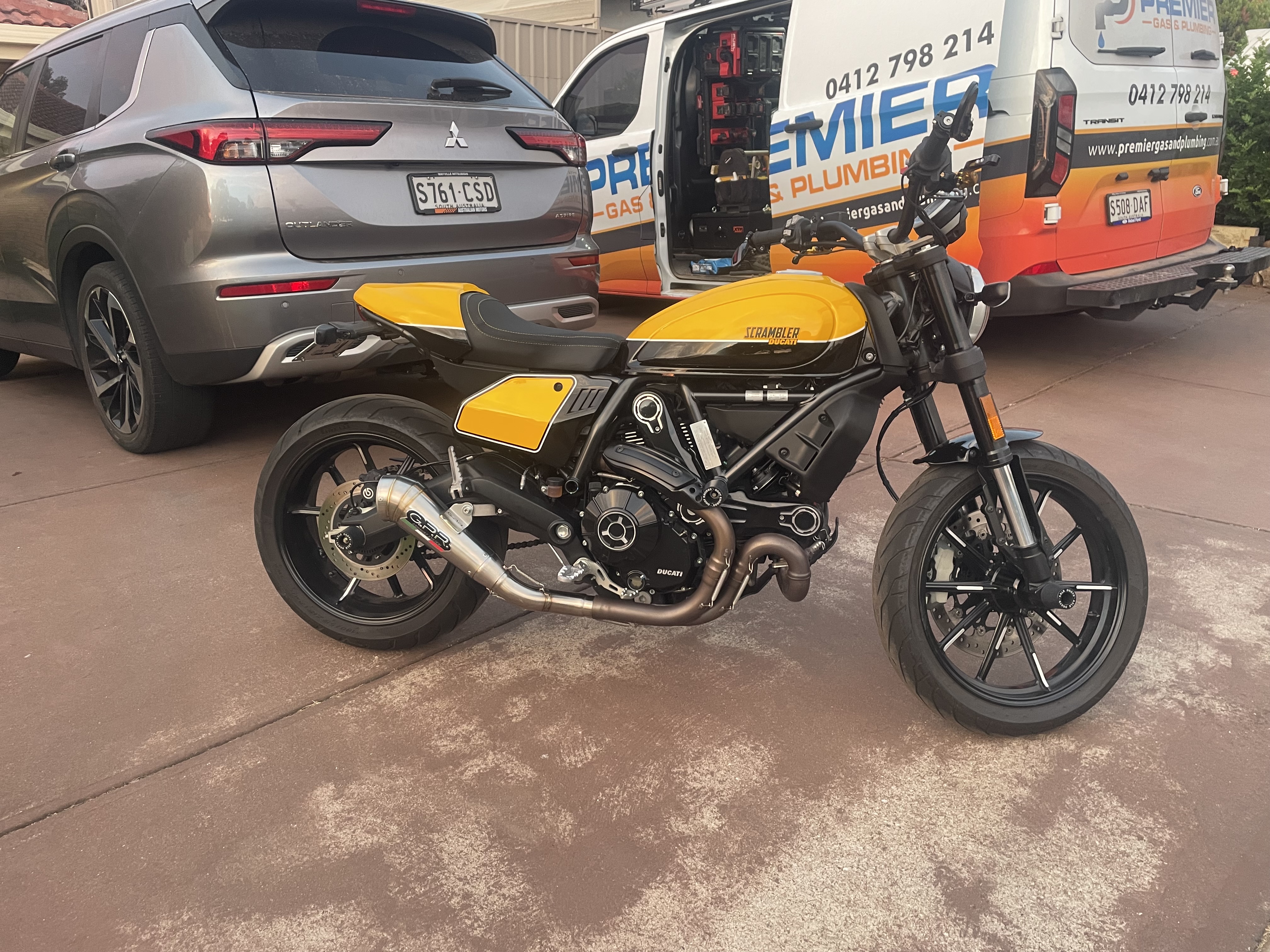 2019 DUCATI SCRAMBLER FULL THROTTLE SPORTS