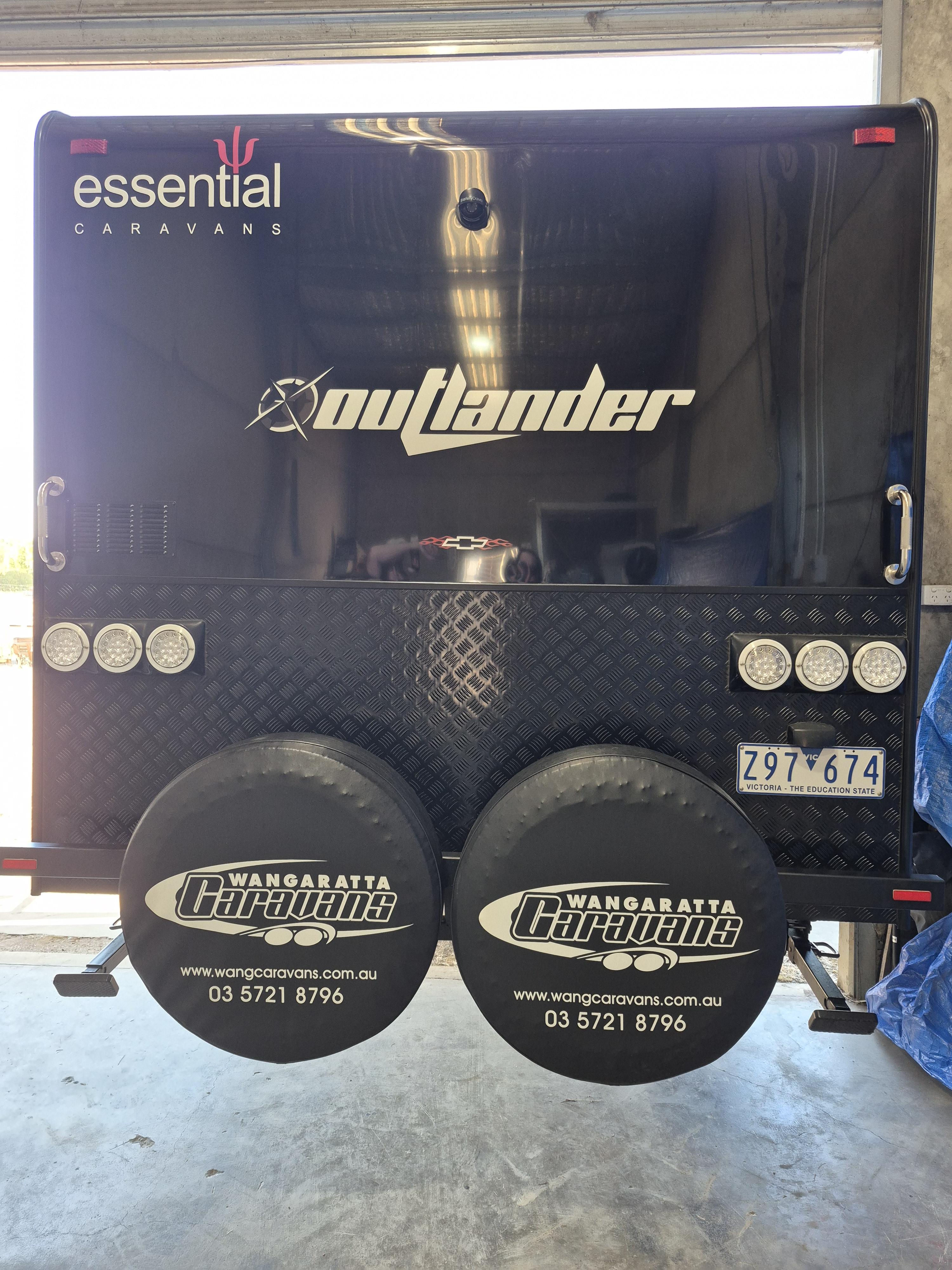 2020 ESSENTIAL CARAVANS OUTLANDER DESIGN 4 19ft 8 CARAVAN