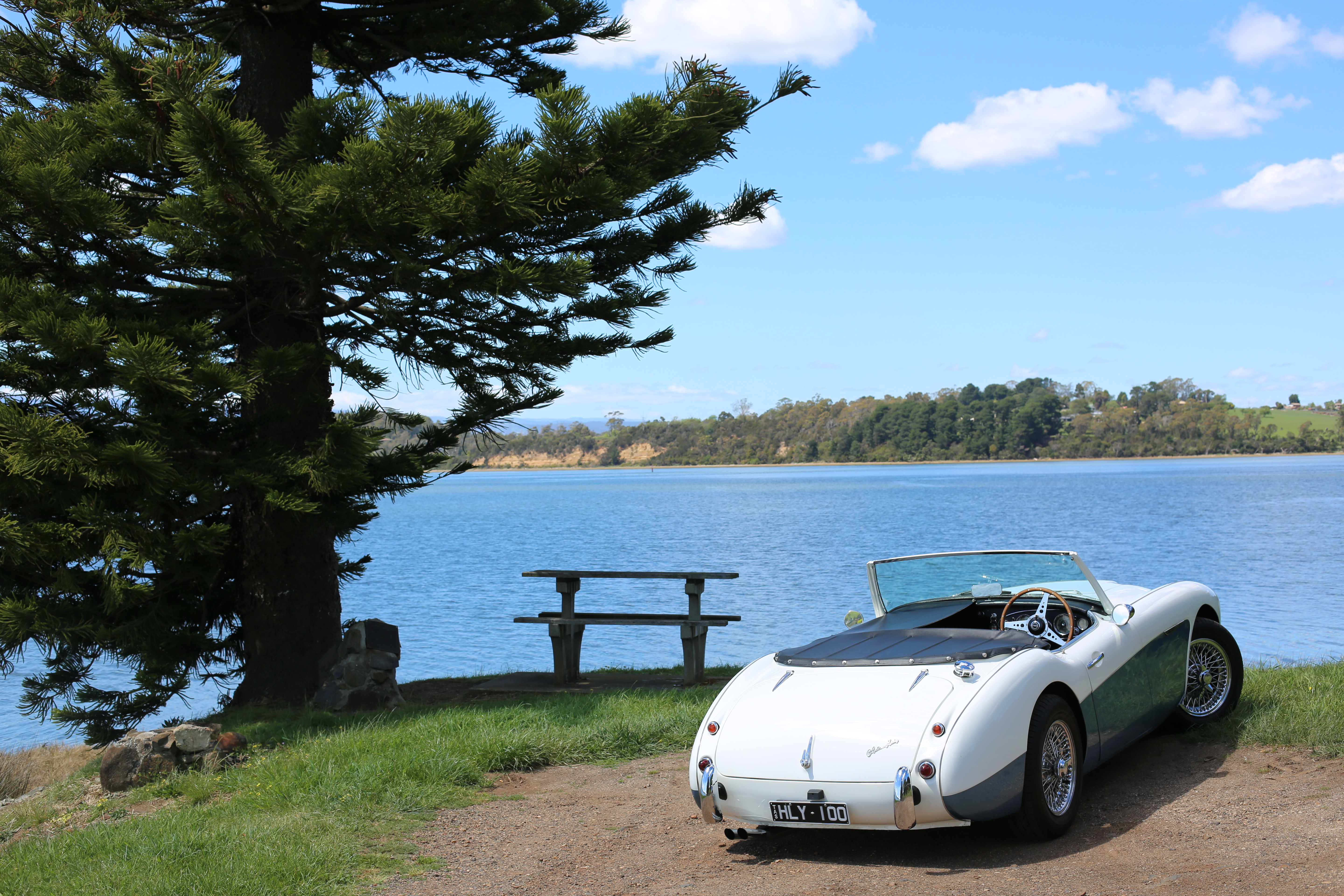 1958 AUSTIN HEALEY 100-6 MANUAL ROADSTER 
