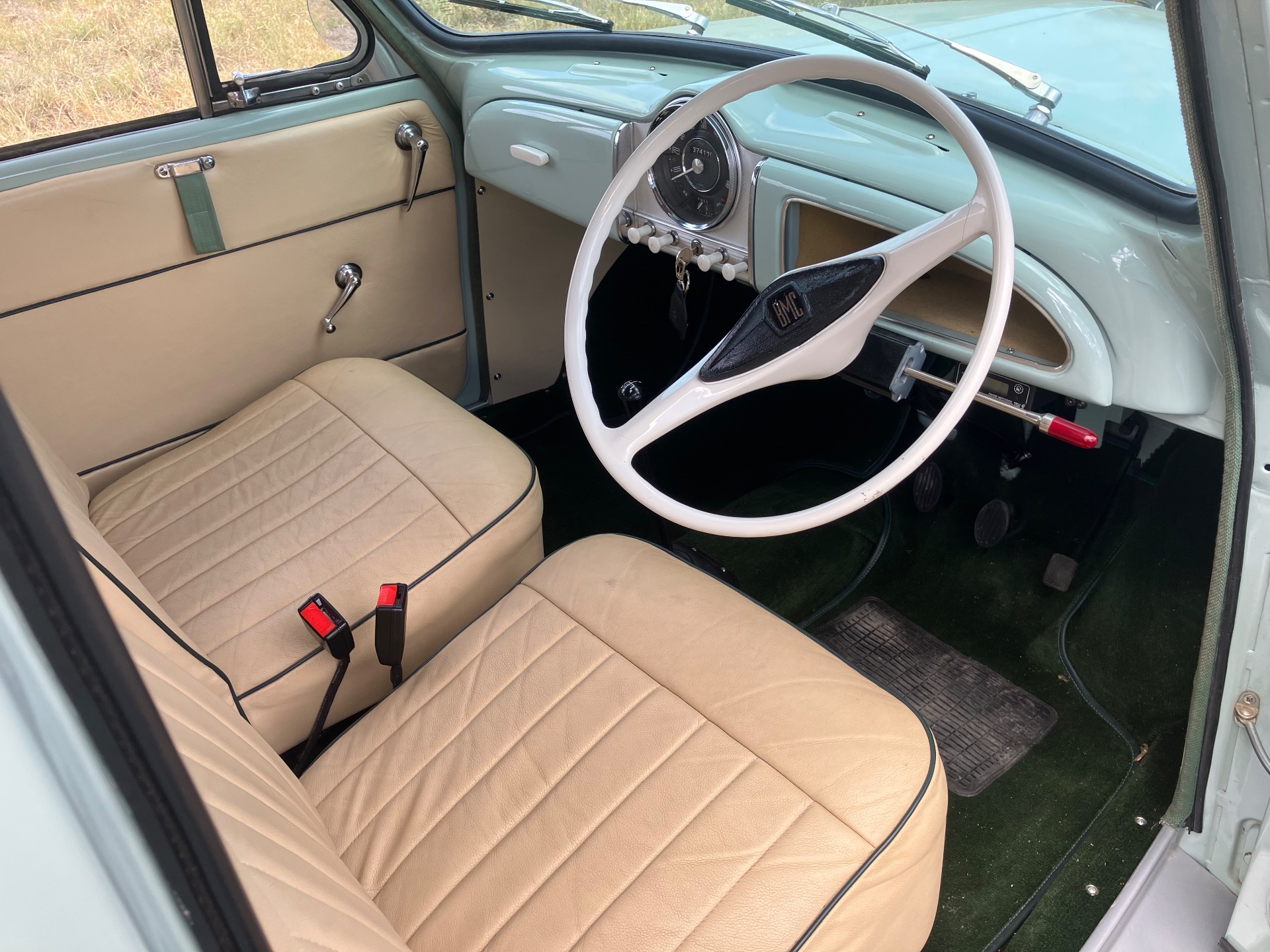 1971 MORRIS MINOR TRAVELLER WAGON