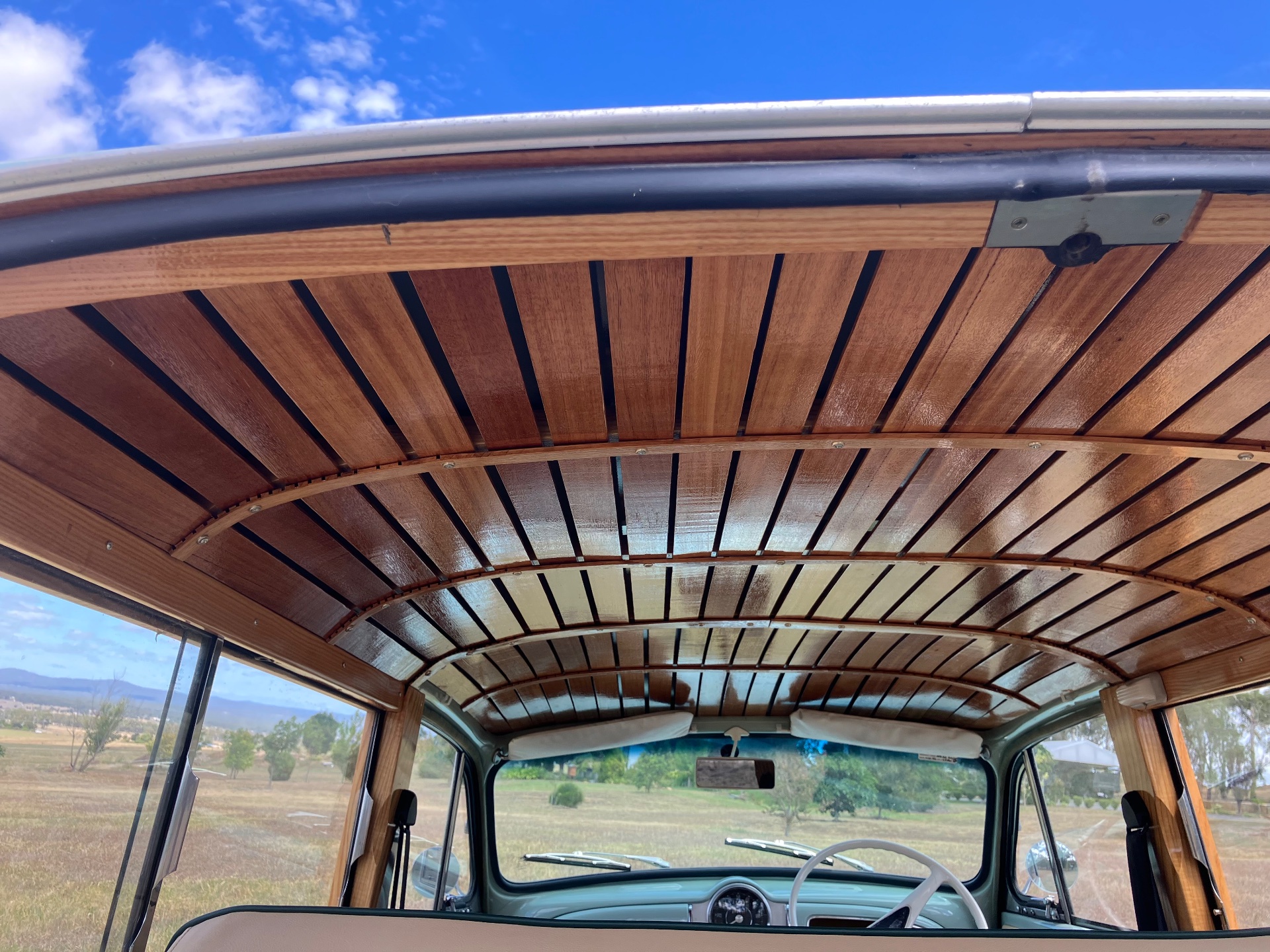 1971 MORRIS MINOR TRAVELLER WAGON