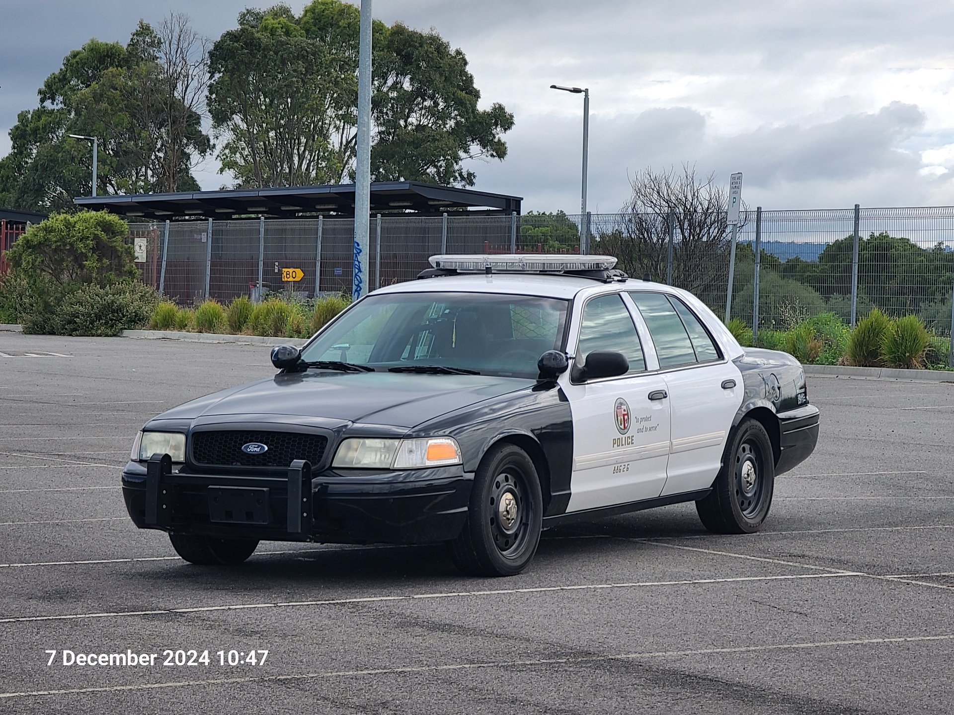 2010 FORD CROWN VICTORIA POLICE INTERCEPTOR SEDAN