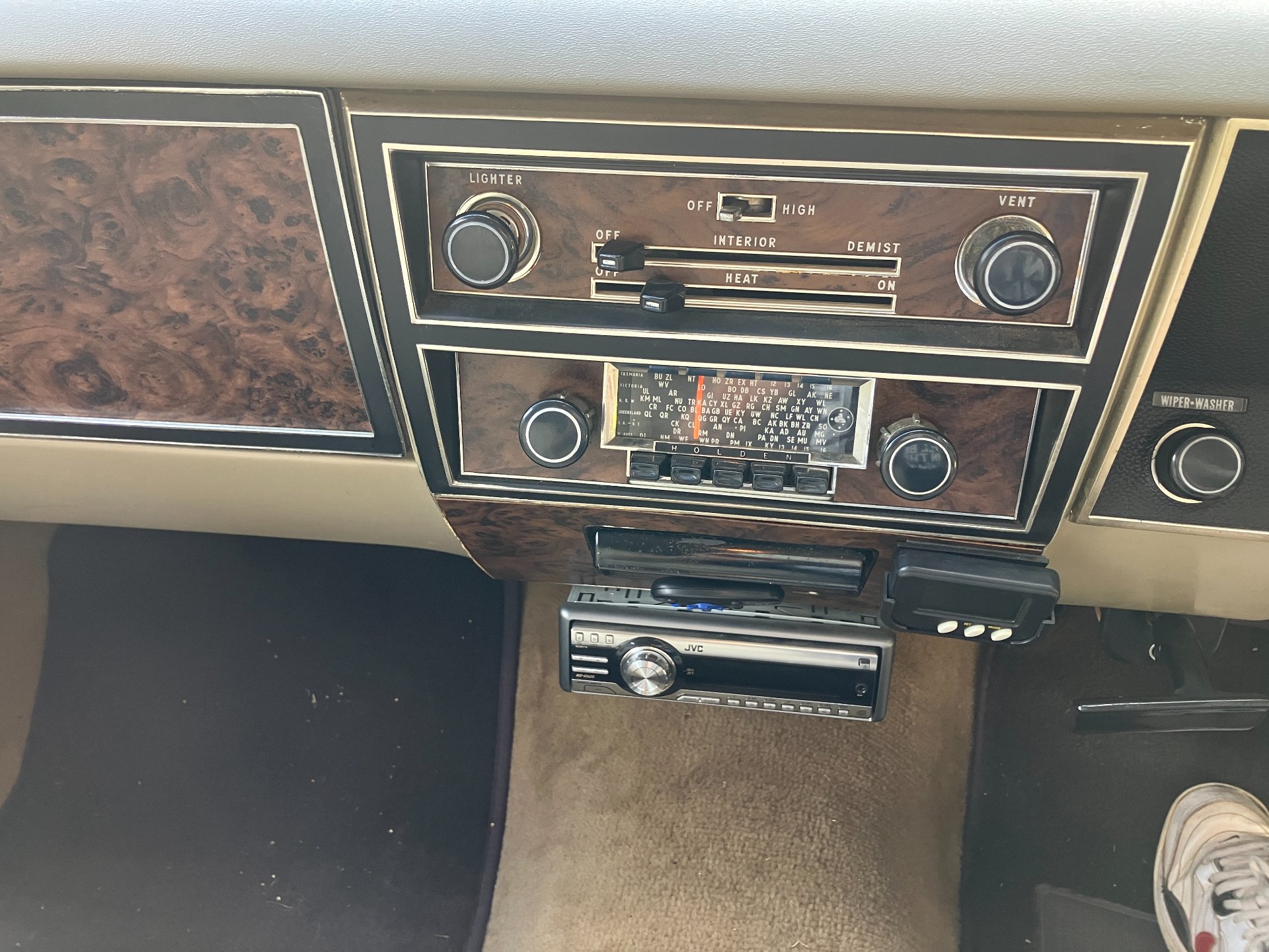 1971 HOLDEN PREMIER HG 3 SP AUTOMATIC 4D SEDAN