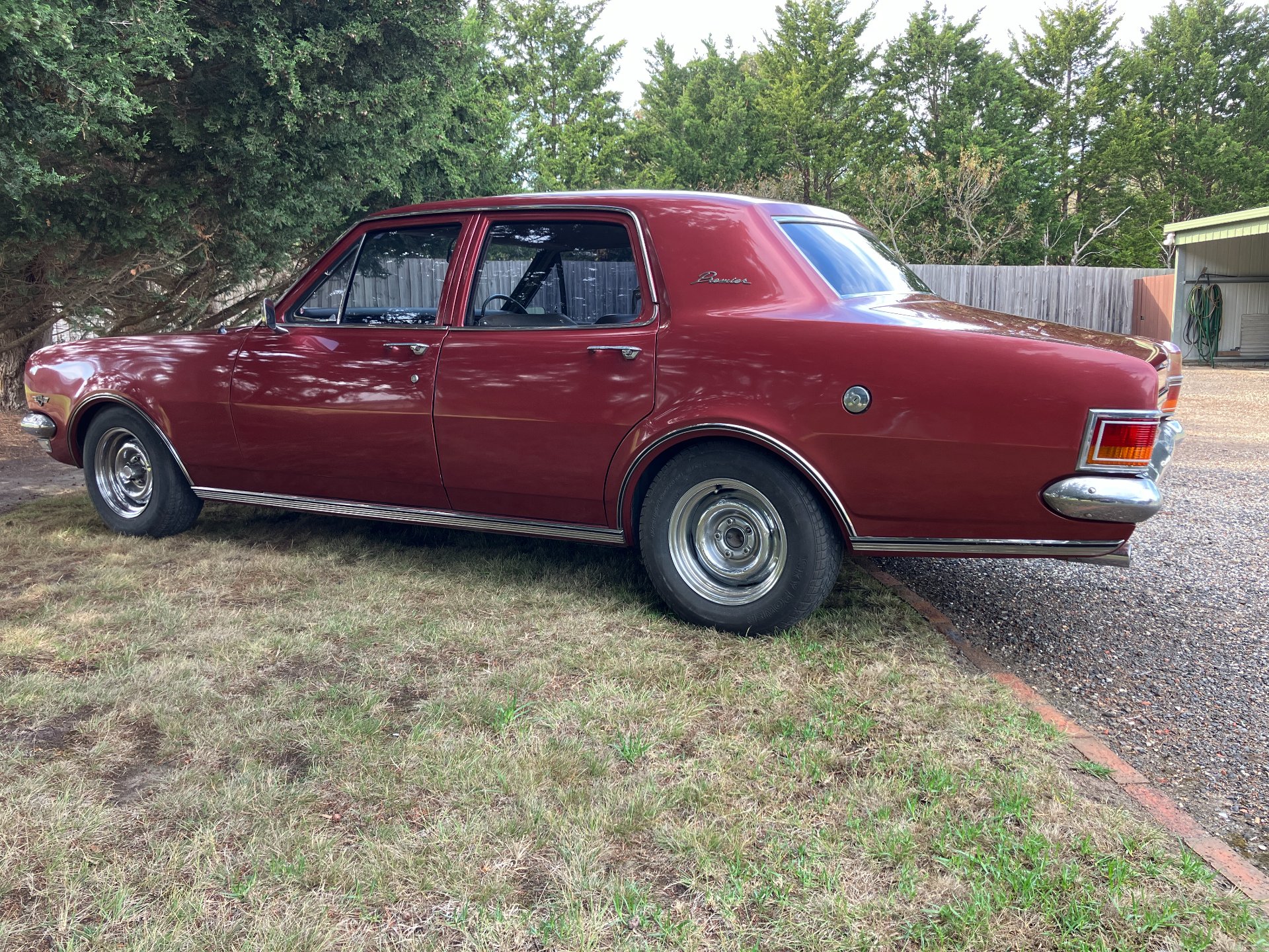 1971 HOLDEN PREMIER HG 3 SP AUTOMATIC 4D SEDAN