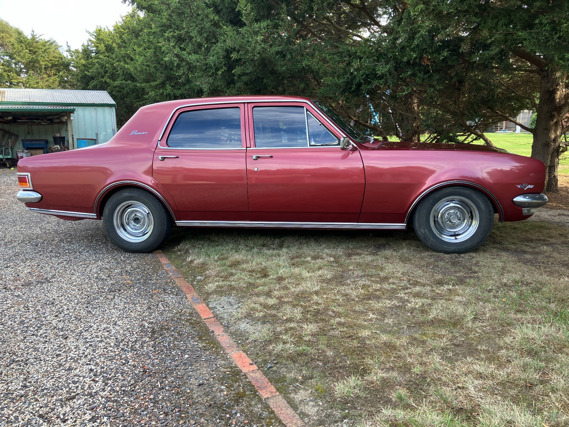 1971 HOLDEN PREMIER HG 3 SP AUTOMATIC 4D SEDAN