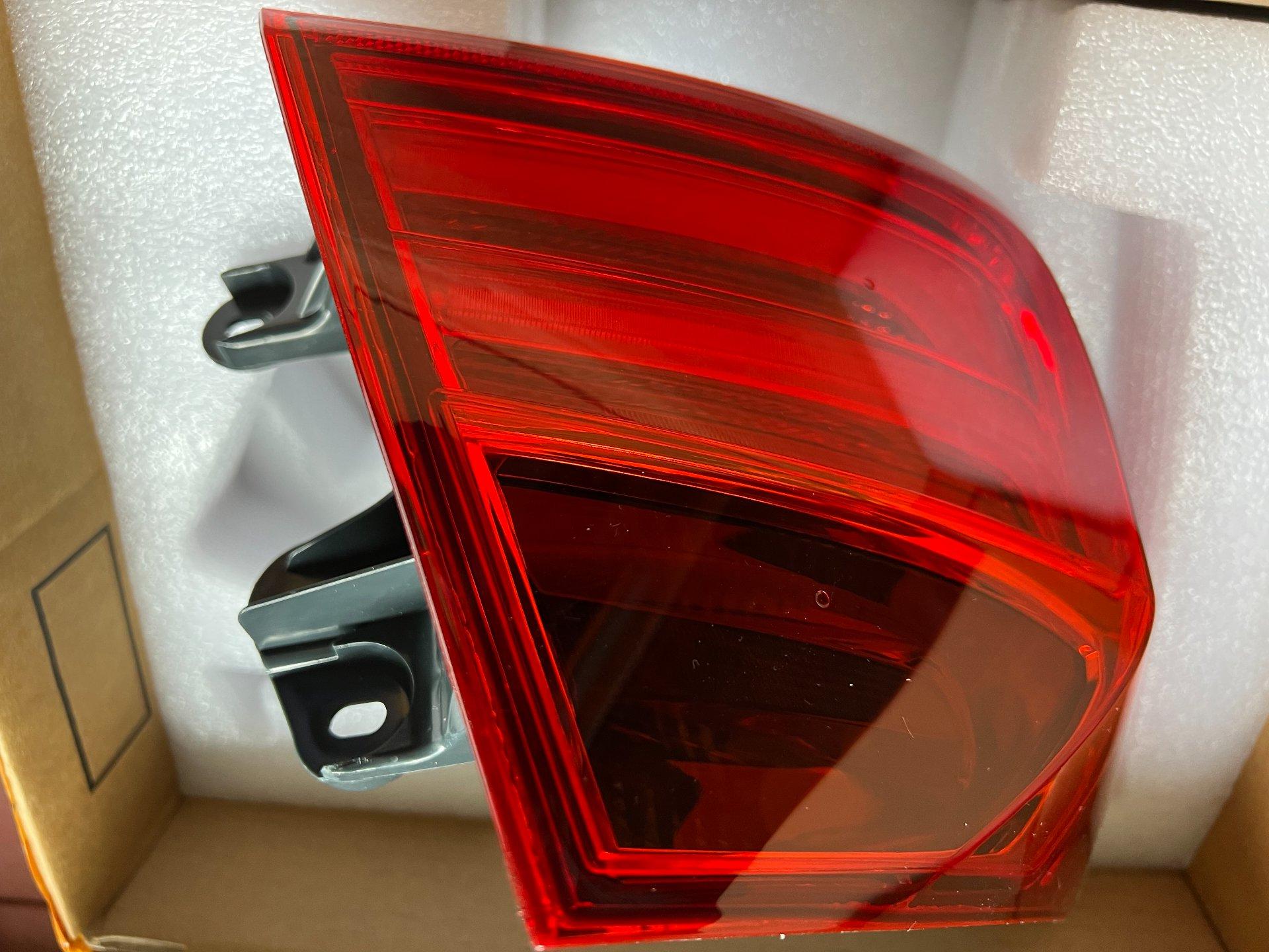 TAIL LAMP -LEFT SIDE FOR 2012 TO 2016 BMW 3 SERIES F30